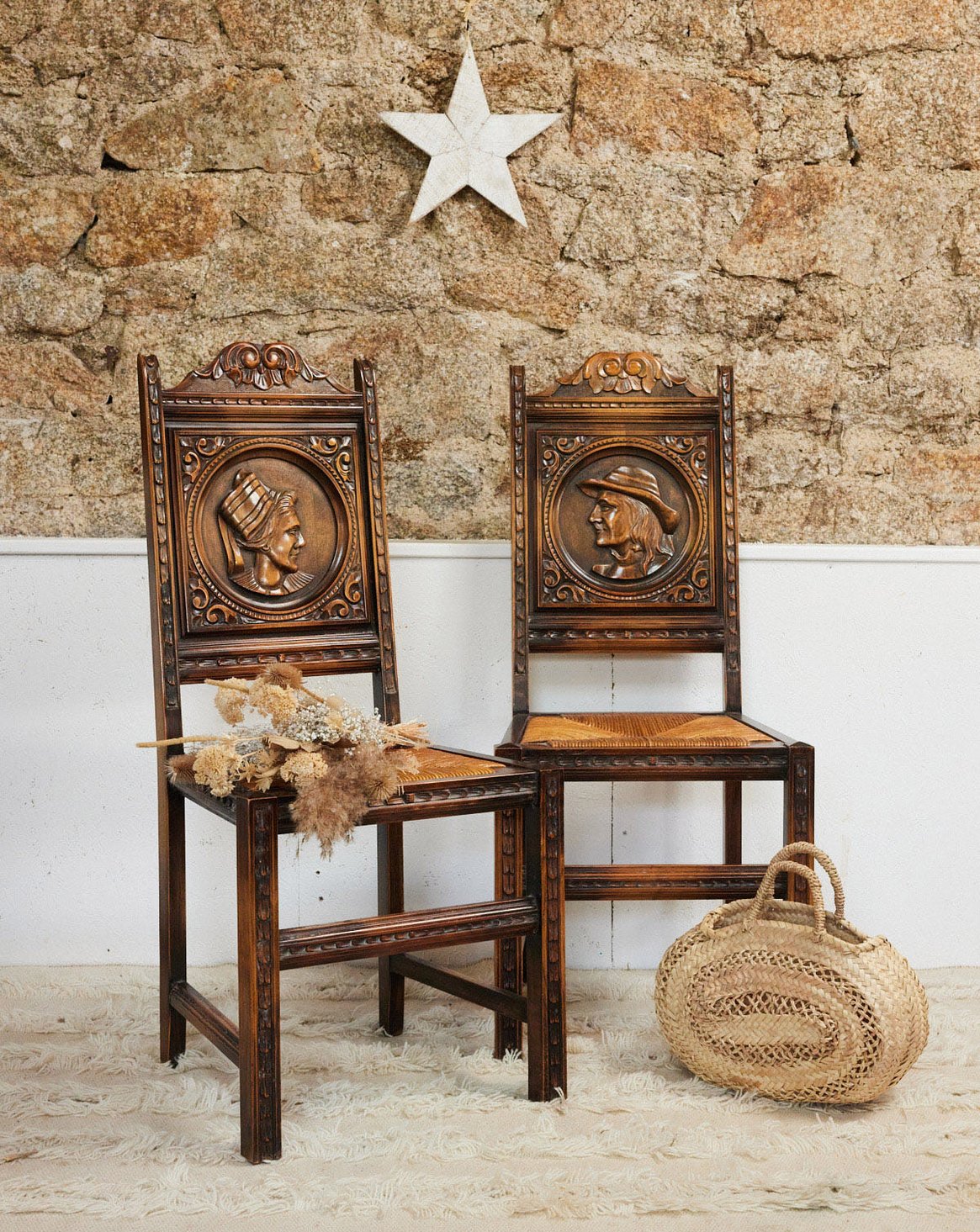 Paire de chaises bretonnes Claude N°1343 - Bon état, DEBONGOUT