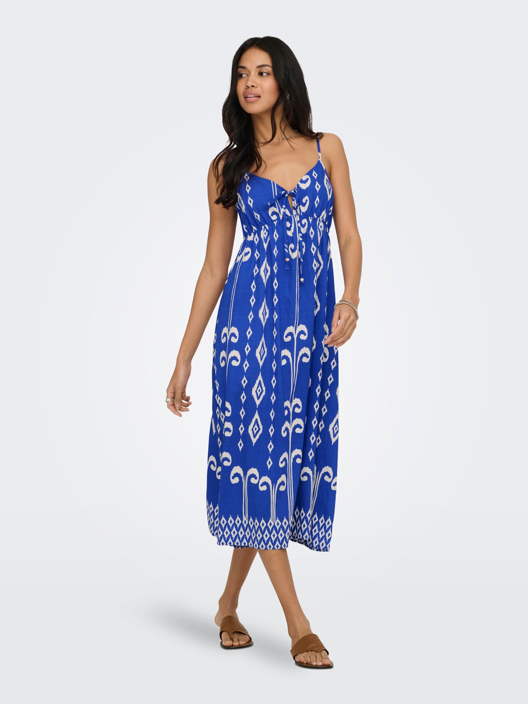Robe, ONLY