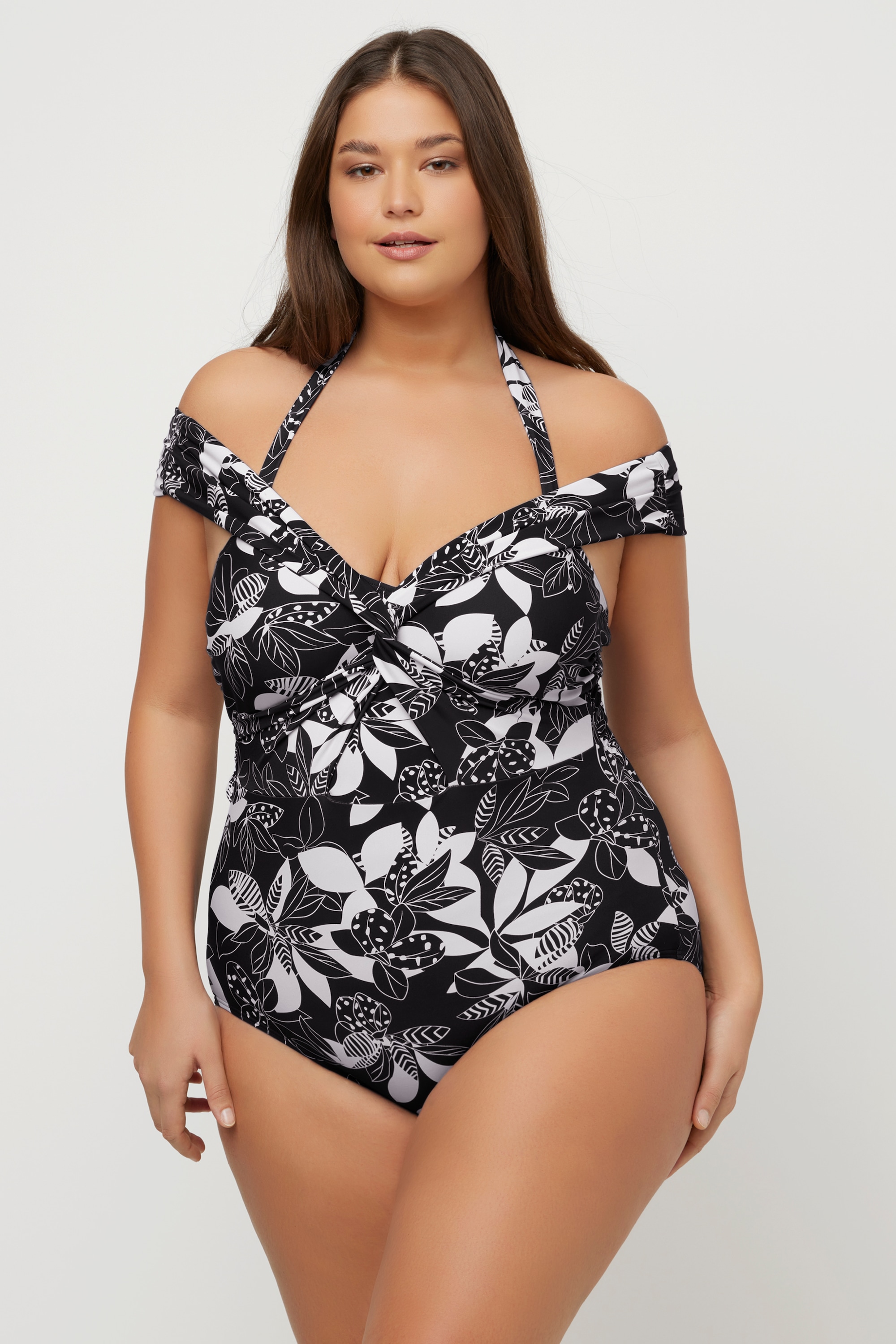 Maillot de bain avec bonnets souples., ULLA POPKEN