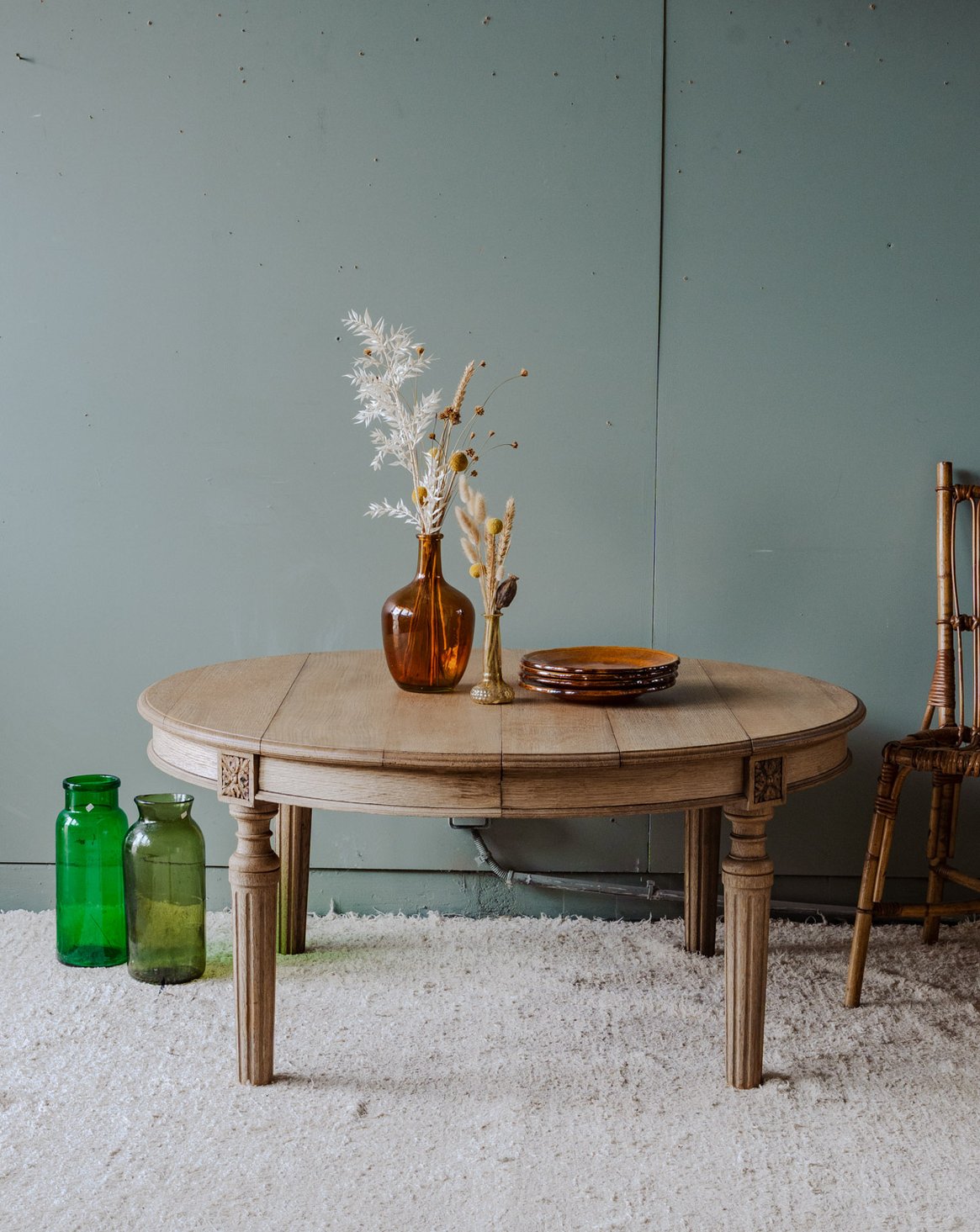 Table basse ovale en bois Léonie N°936 - Bon état, DEBONGOUT