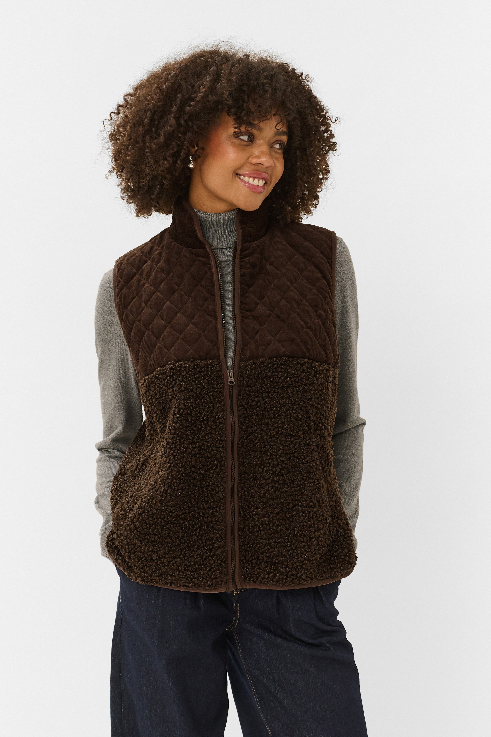 Manteau, CULTURE