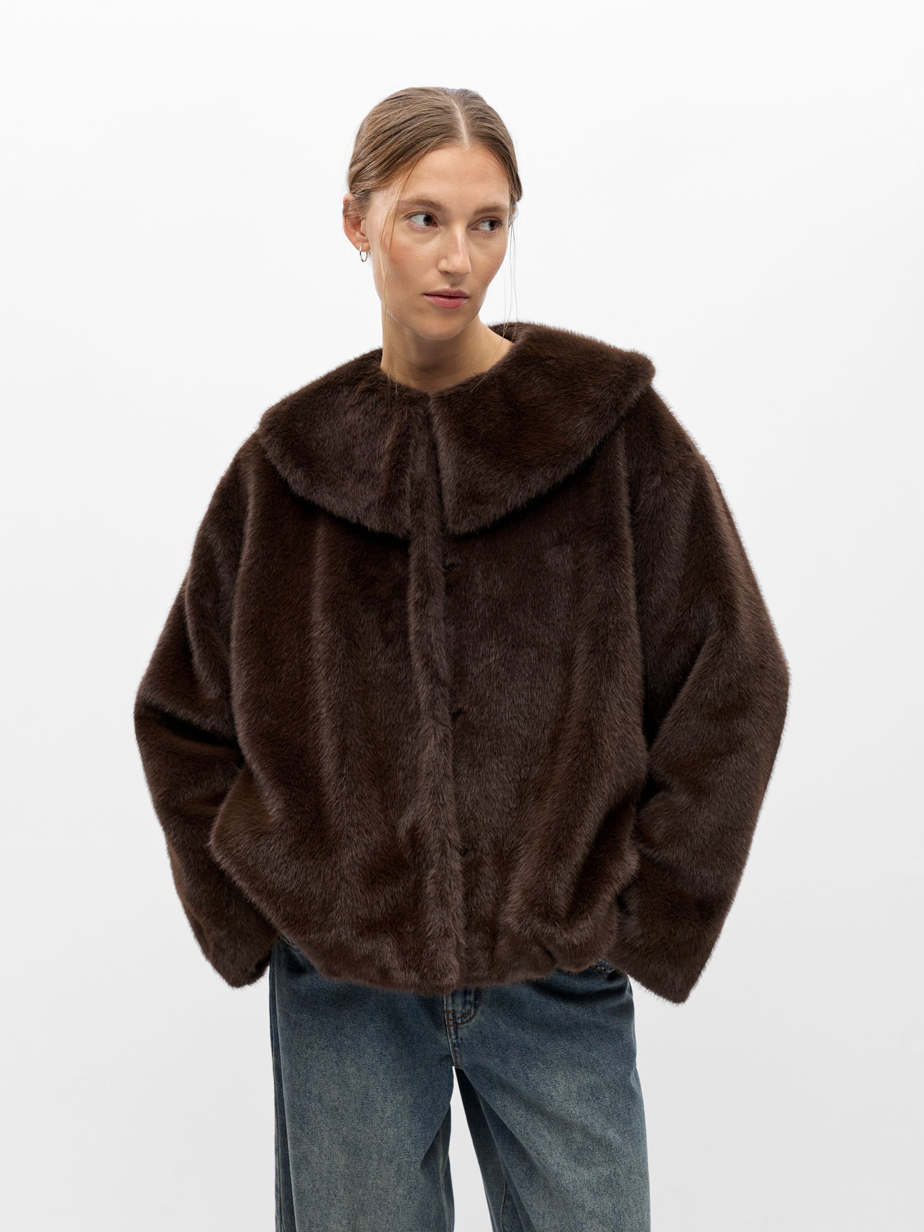 Veste, OBJECT