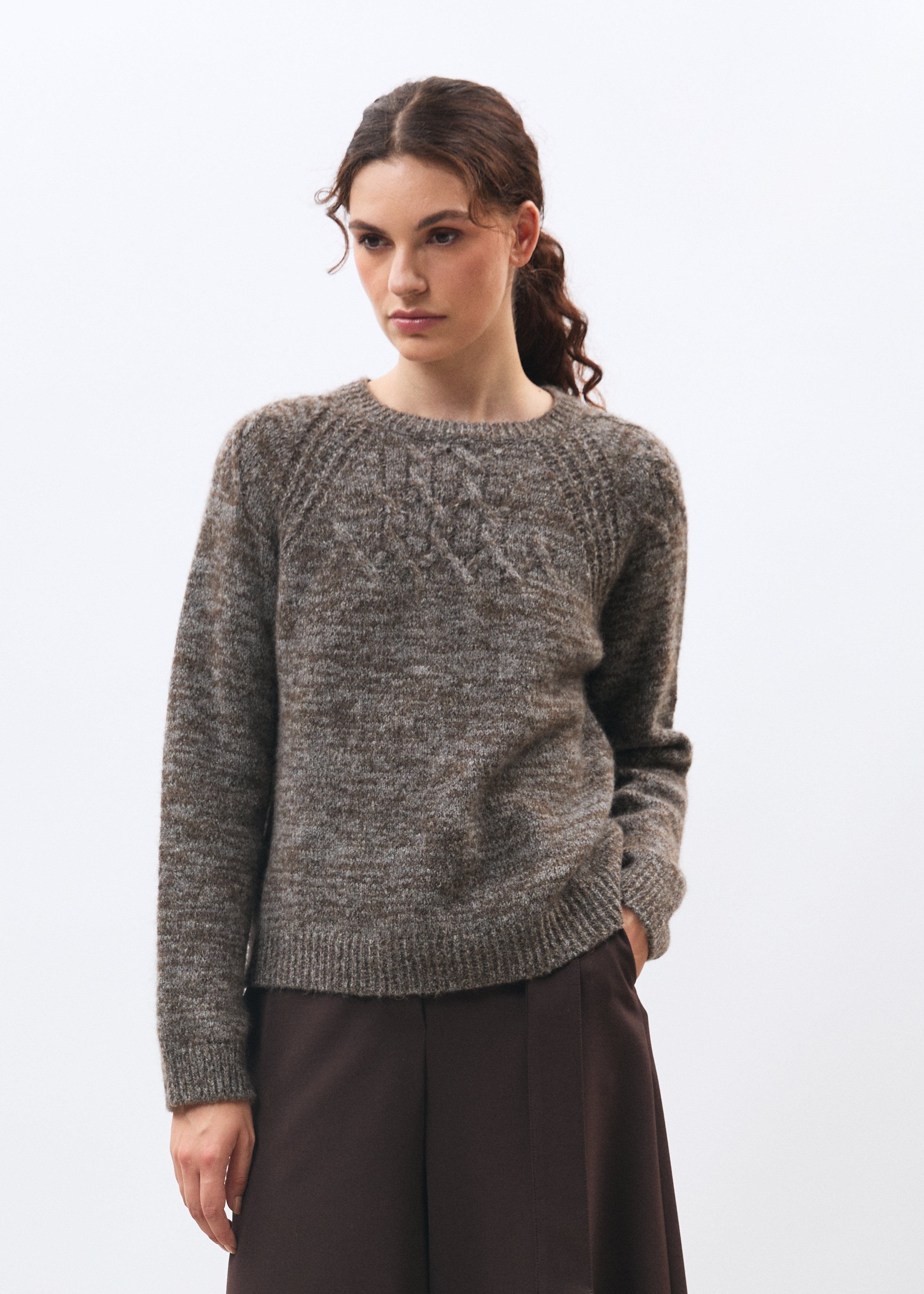 Pull manches longues en maille col rond, HUMILITY