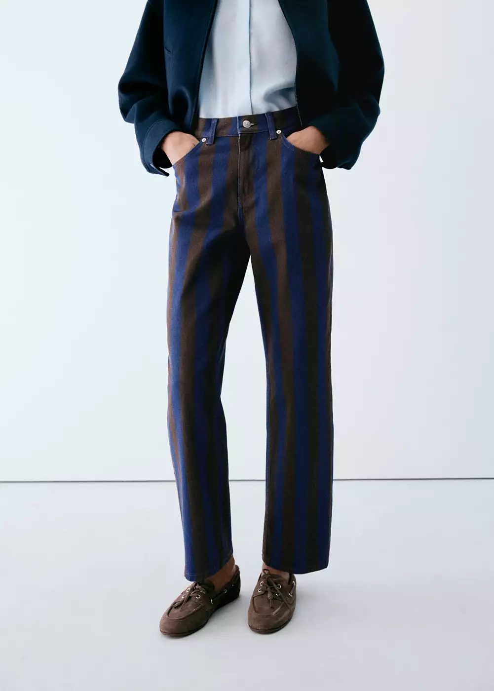 Jean à rayures et taille mi-haute, MANGO