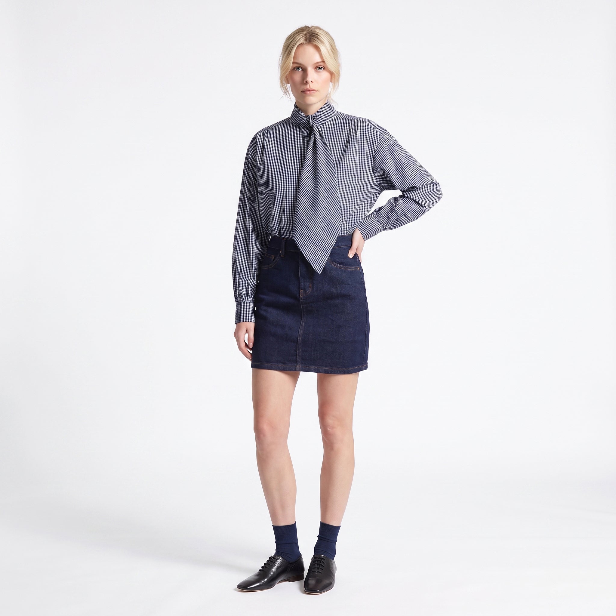 Chemise col lavallière à nouer, motif à carreaux et manches longues OLALIE, ARTLOVE