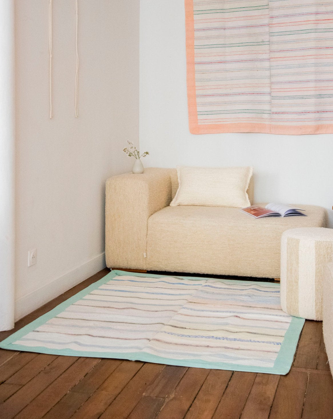 Tapis aux couleurs pastels Olivier N°116 - Bon état, DEBONGOUT