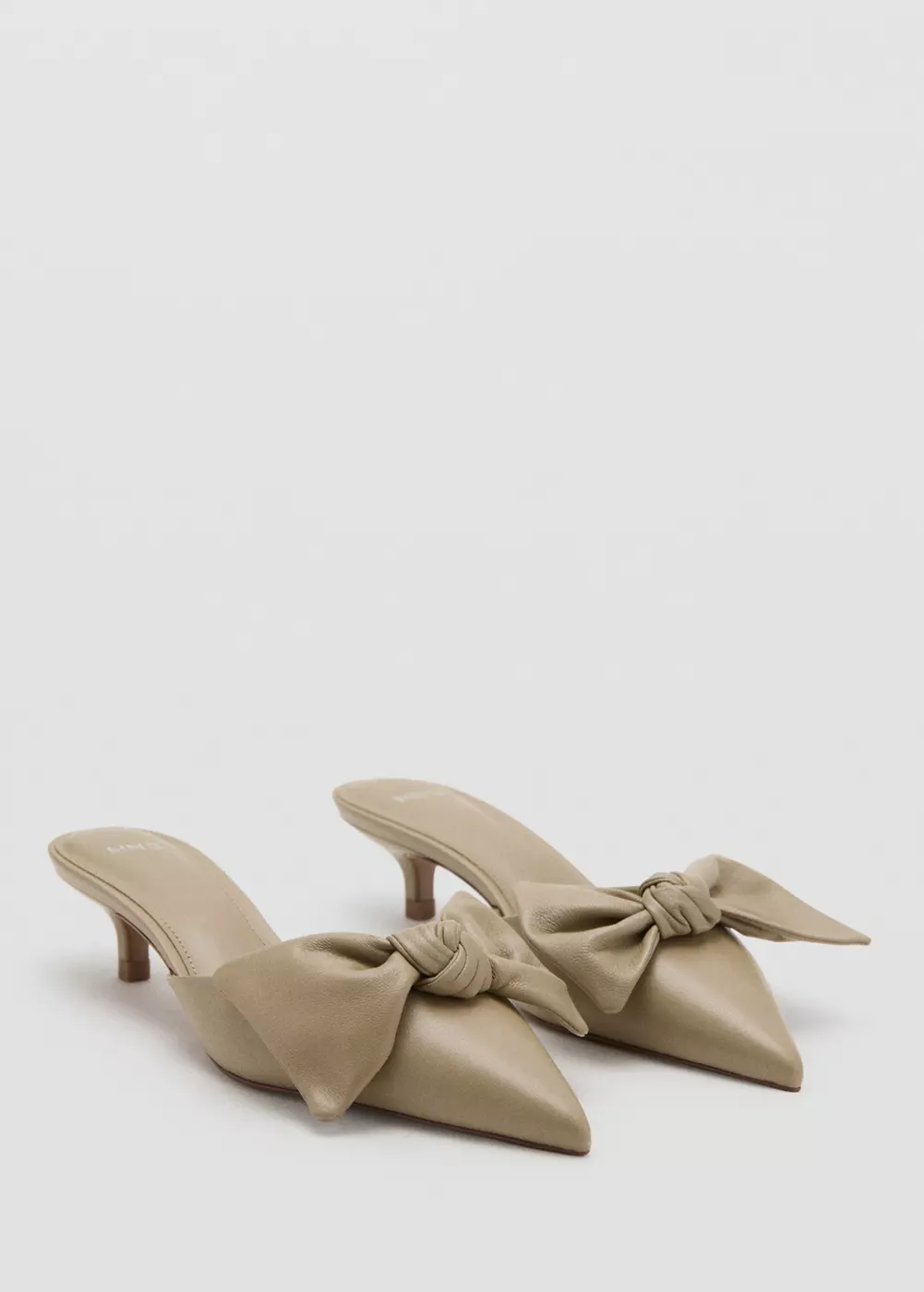 Chaussures talon cuir nœud, MANGO