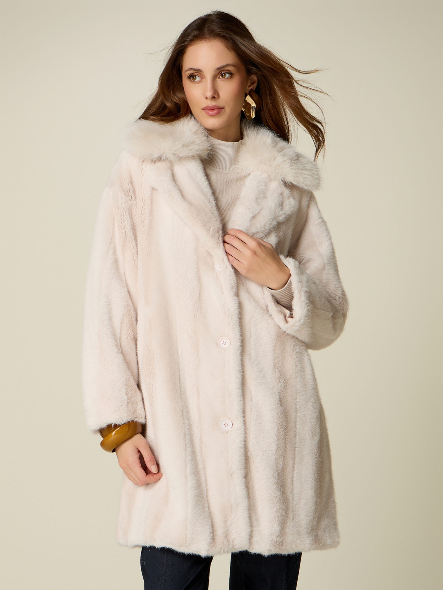 Manteau, OLTRE