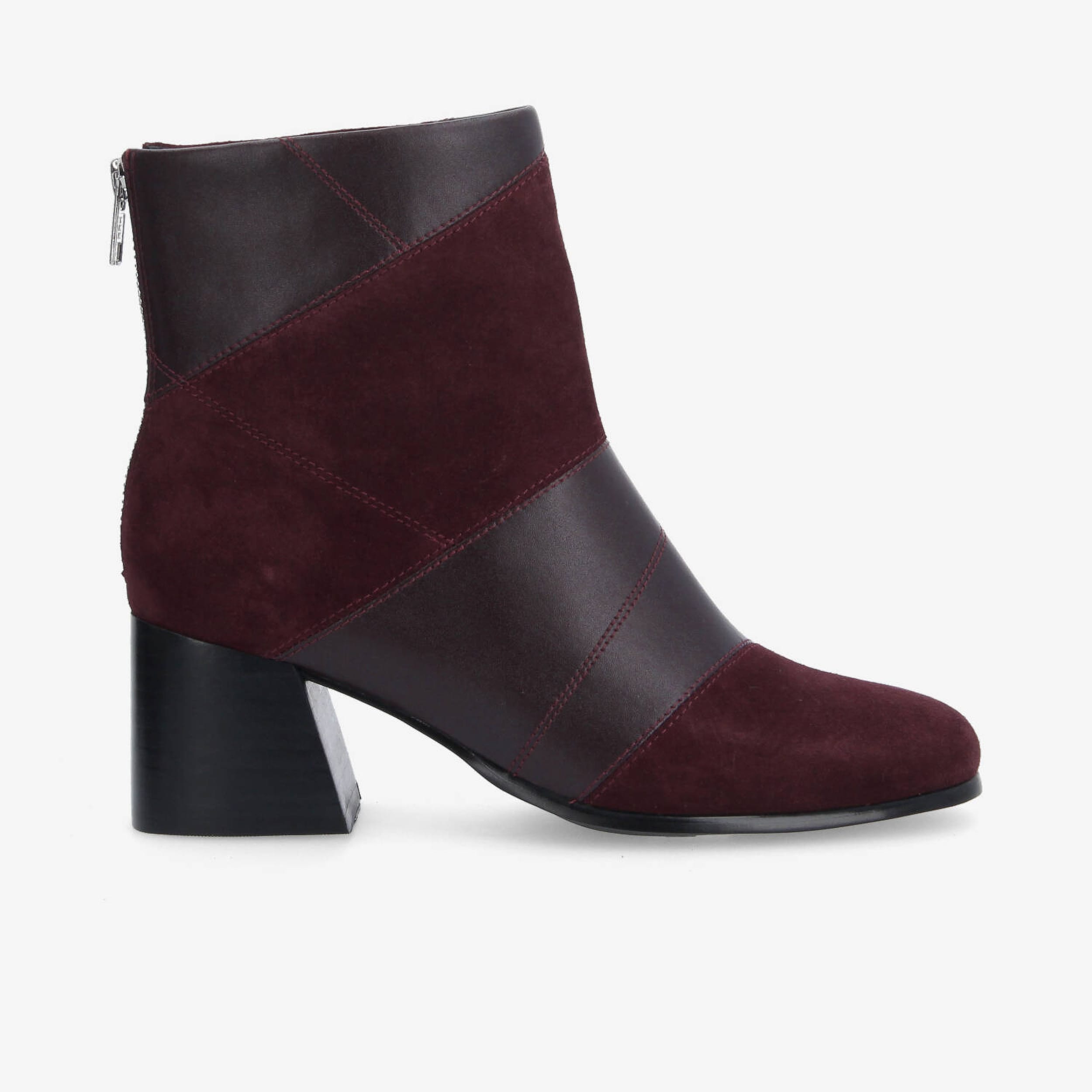 Skara Patch Boots - Rouge, SCHMOOVE