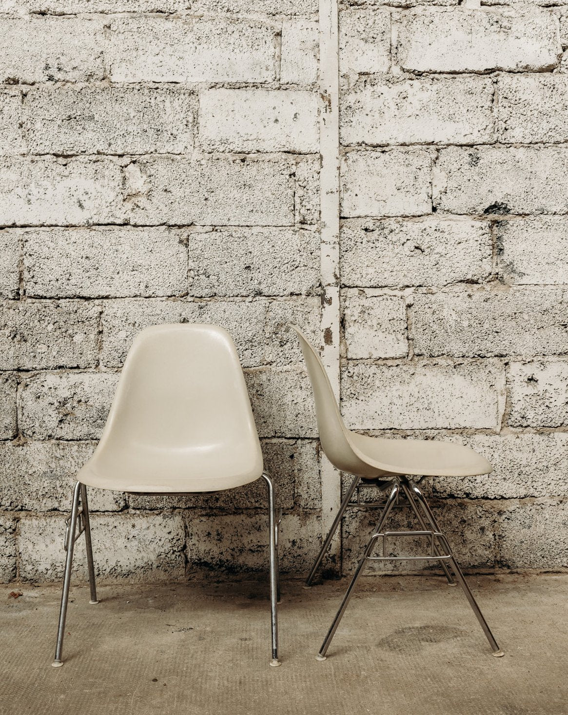 Chaise en métal Diana N°273 - Bon état, DEBONGOUT