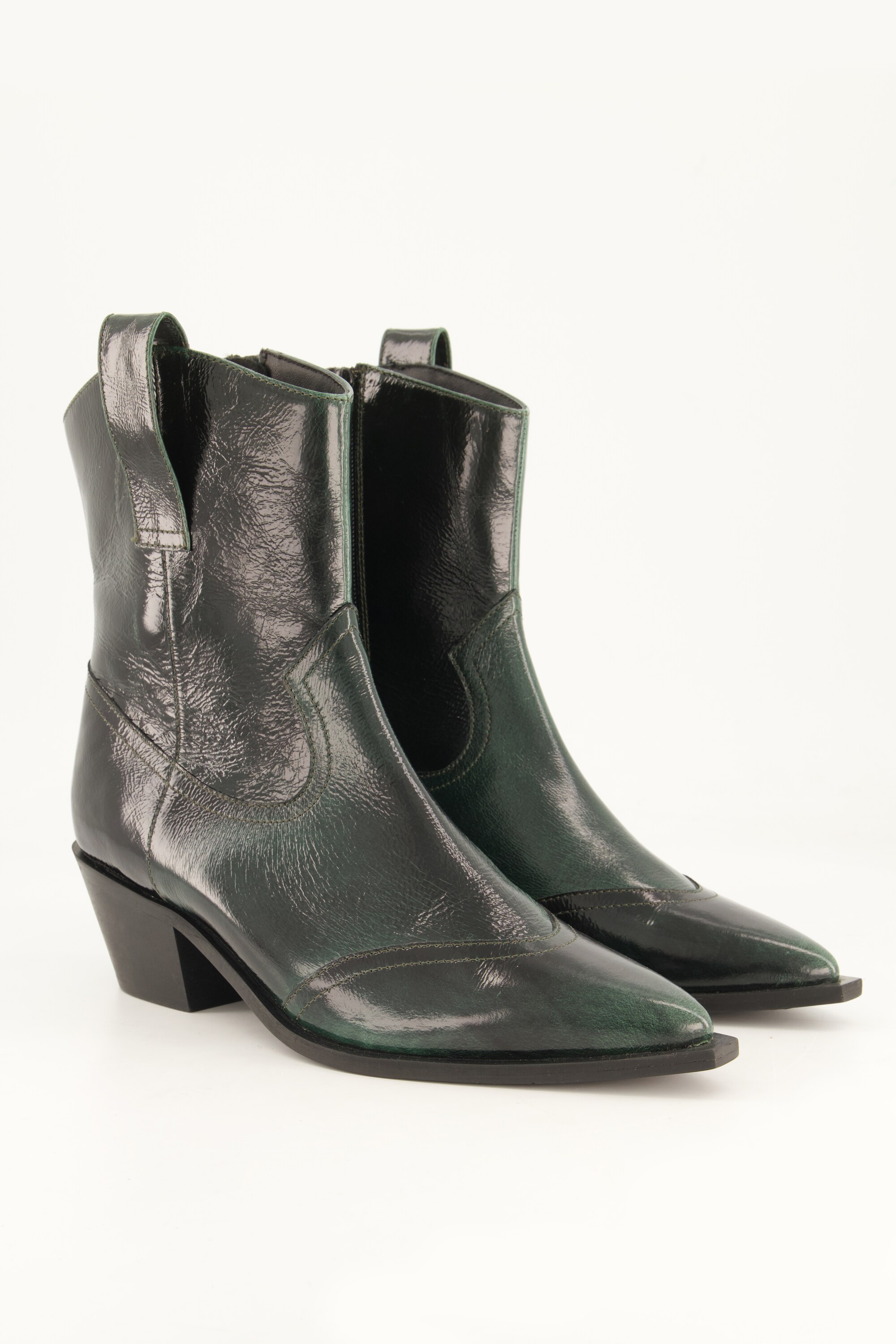 Bottines en cuir esprit santiags , pied large, ULLA POPKEN
