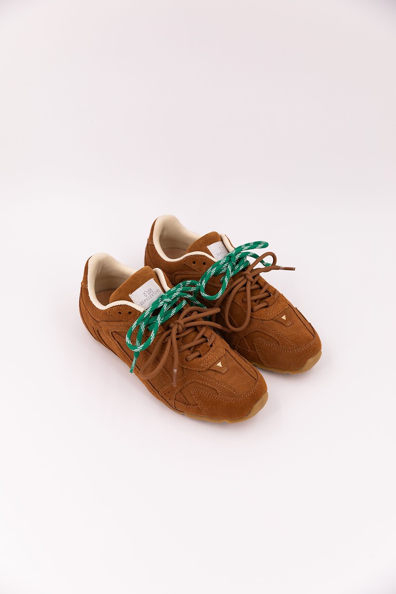 0-105 Zapatillas de ante COSMO