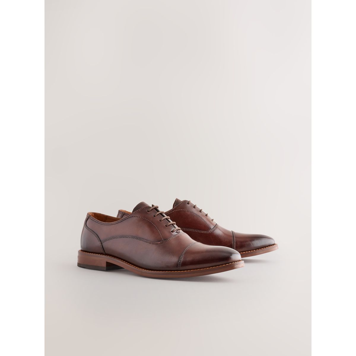 Chaussures oxford à semelle contrastée, NEXT