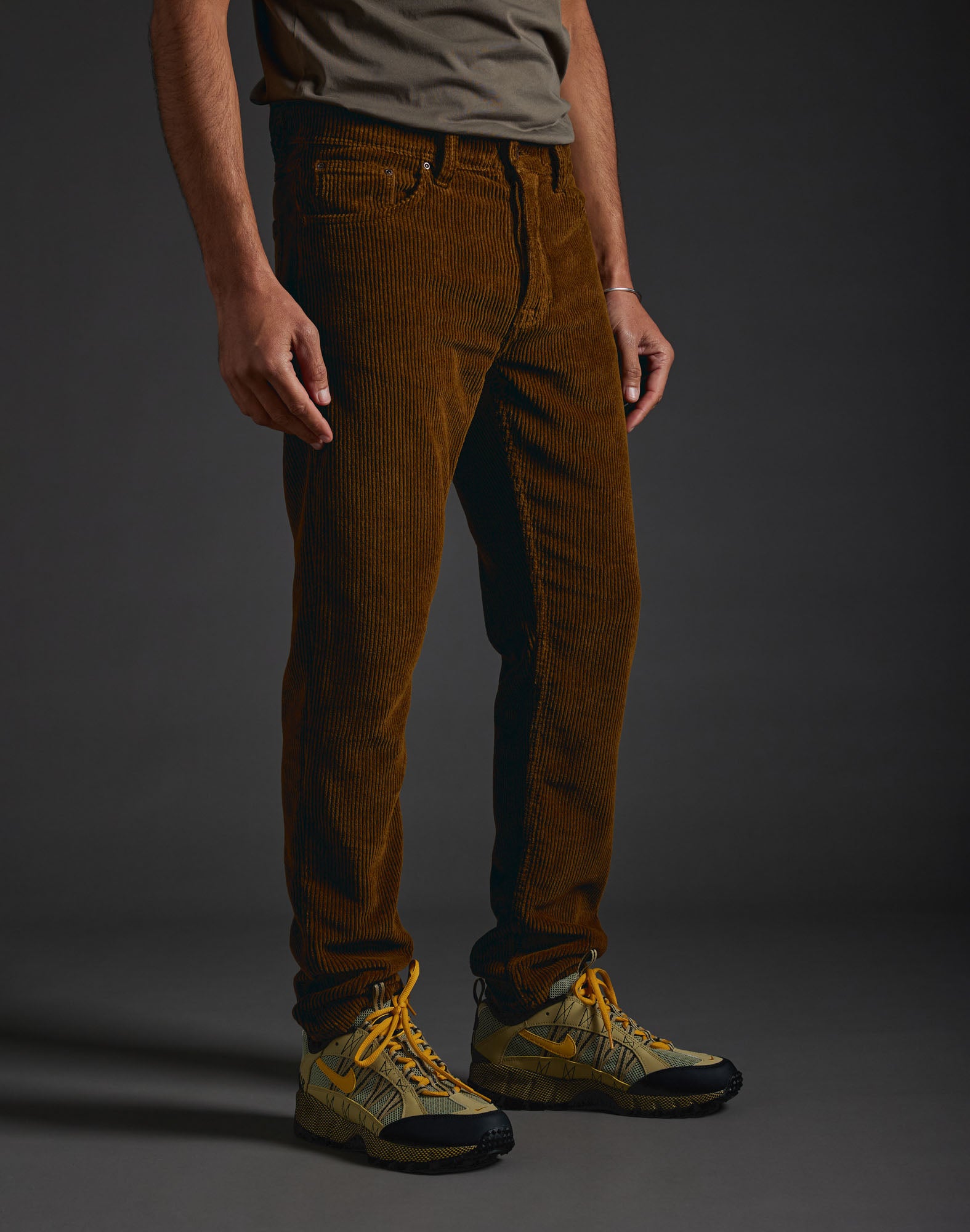 PANTALON REGULAR VELOURS CAPO, PULLIN