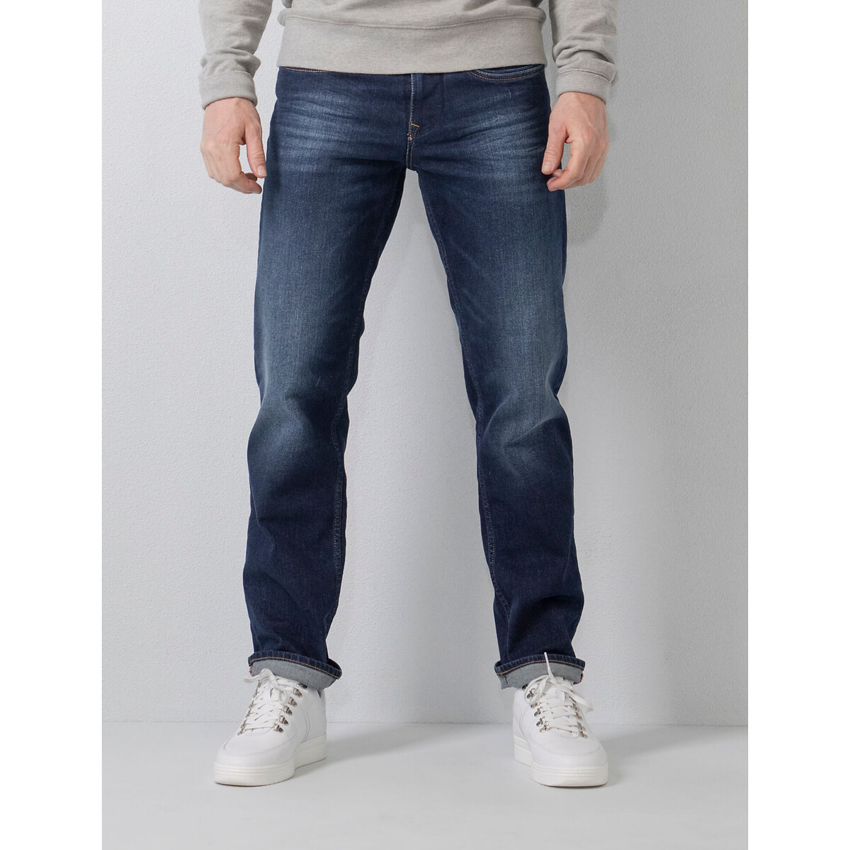 Mobile Straight Fitted Jeans