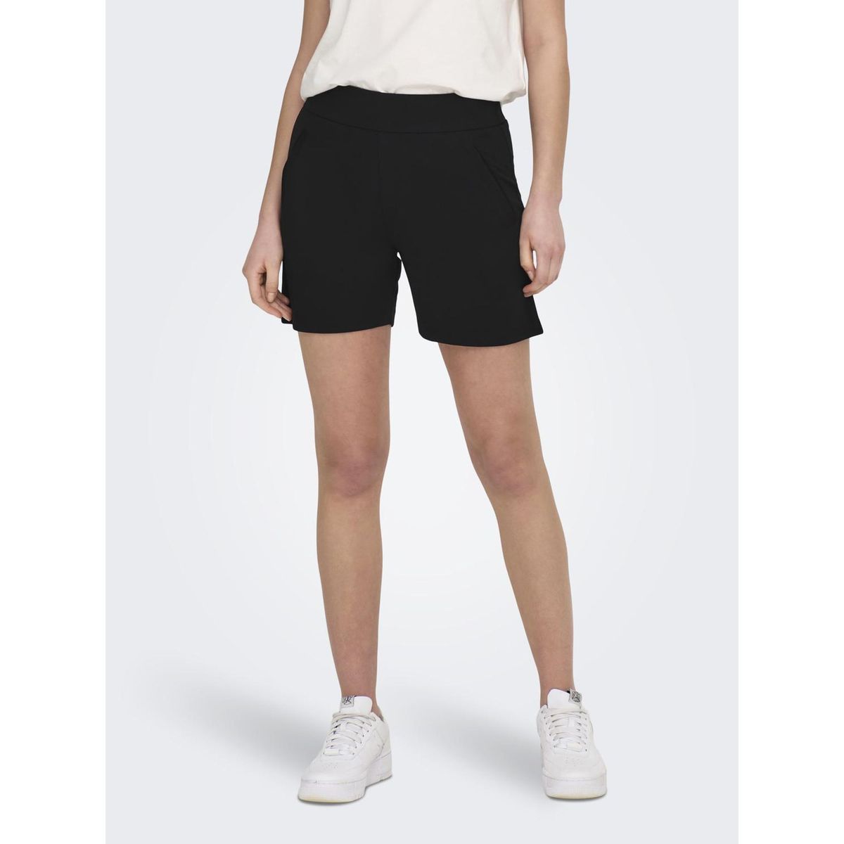 Short femme classe store