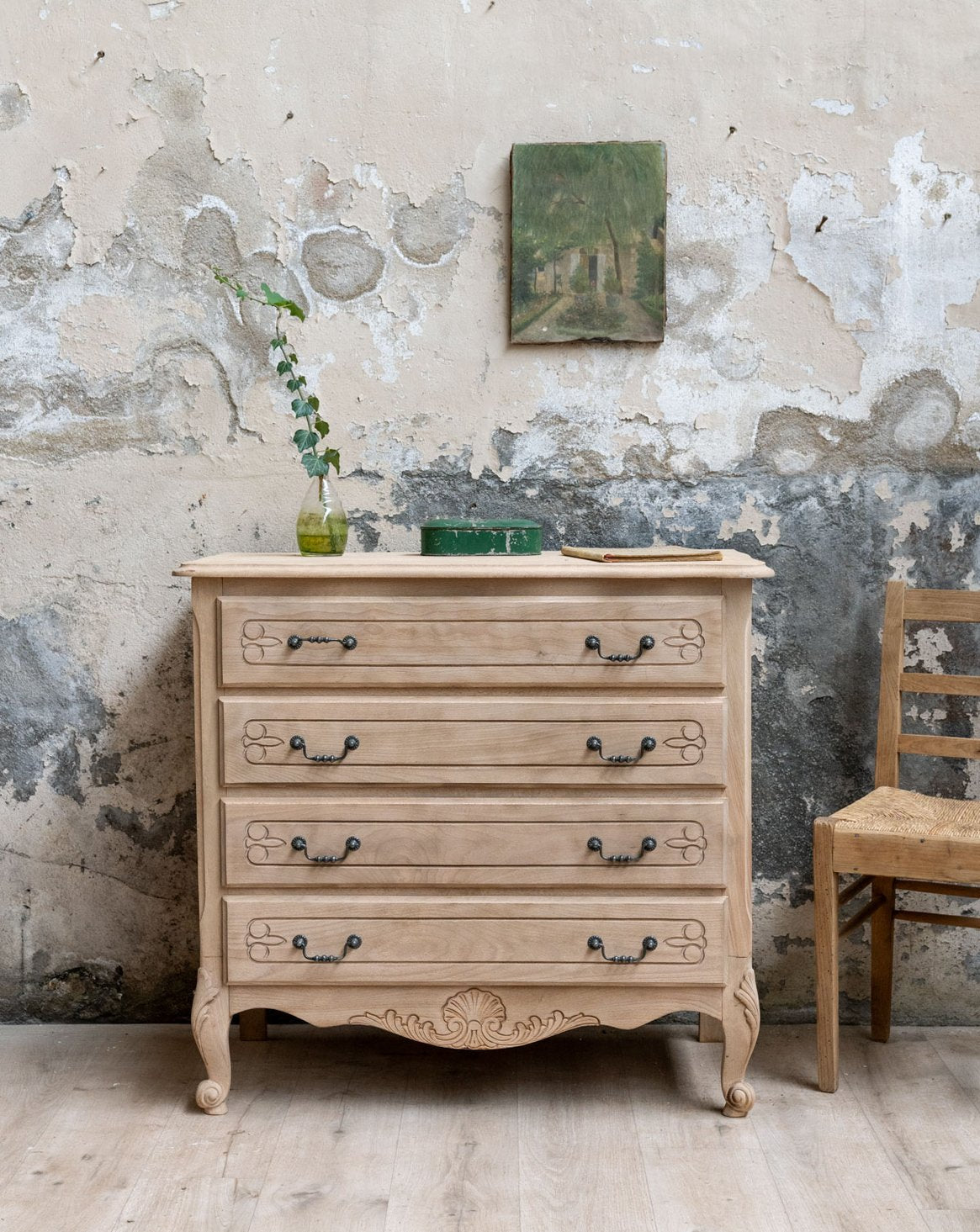 Commode en bois moulurée Garance N°773 - Bon état, DEBONGOUT