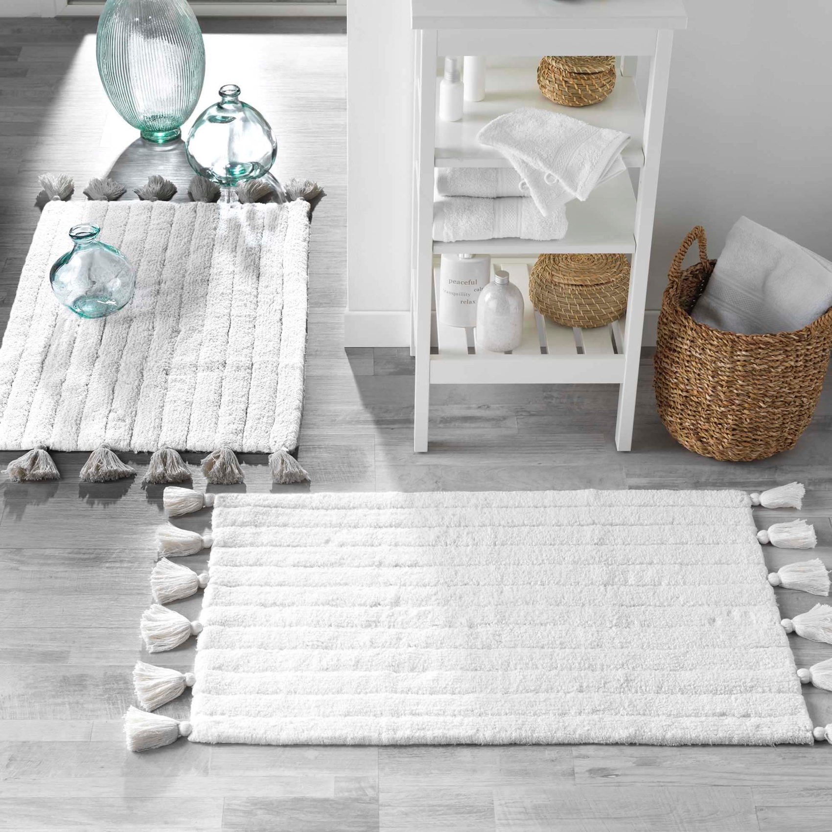 Tapis de bain uni et à pompons, DOUCEUR D'INTÉRIEUR