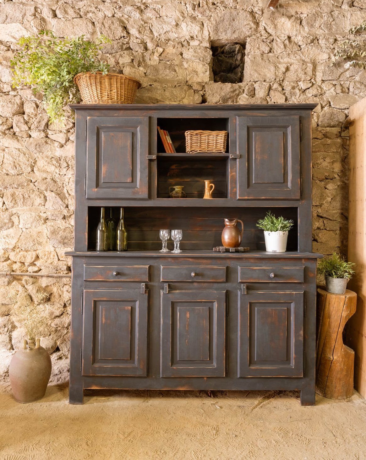 Grand buffet à deux corps en bois noir Gilbert N°1866 - Bon état, DEBONGOUT