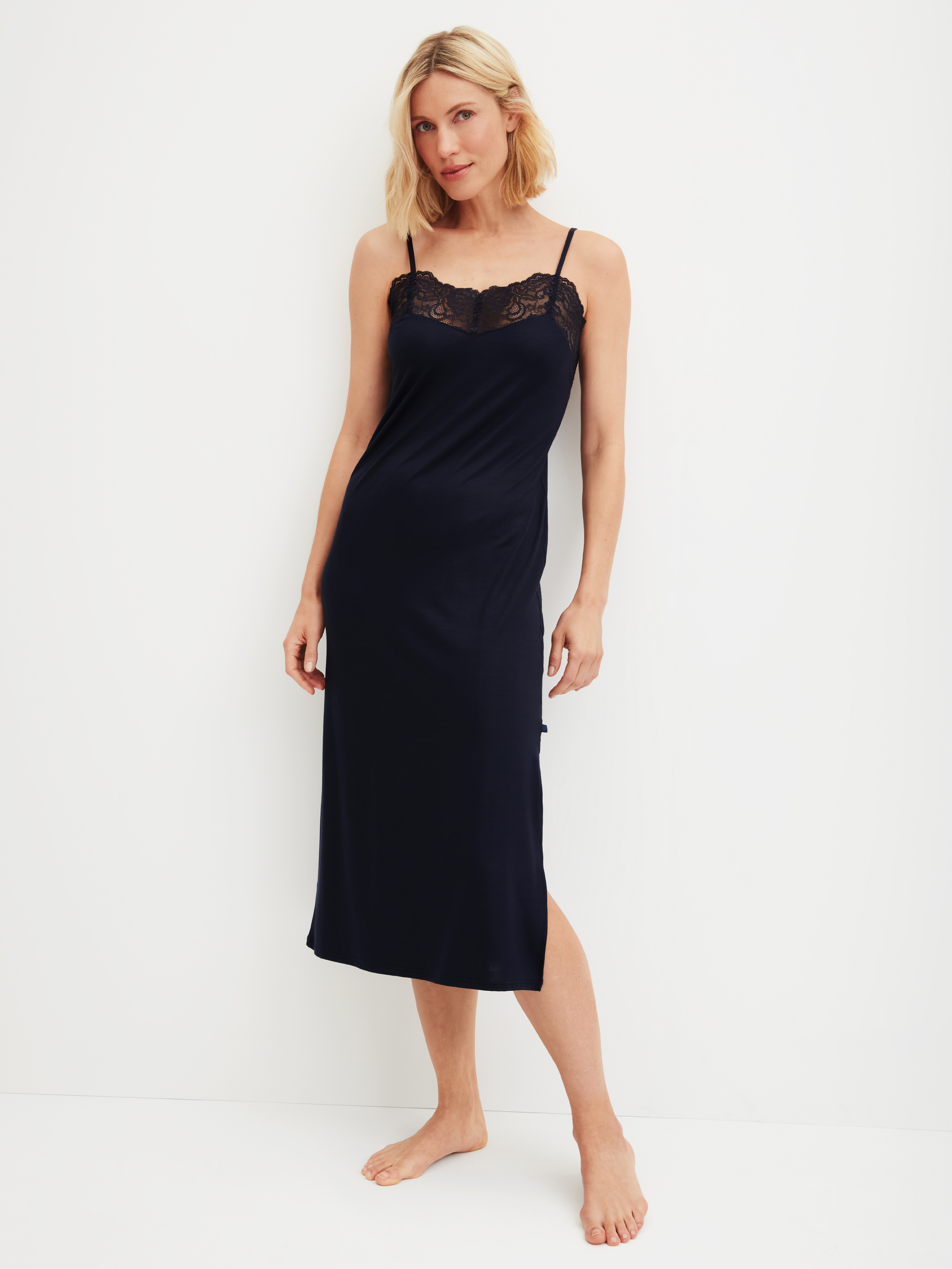 Chemise de nuit à bretelles spaghetti à bretelles Modal ELEGANT DREAMS, CALIDA