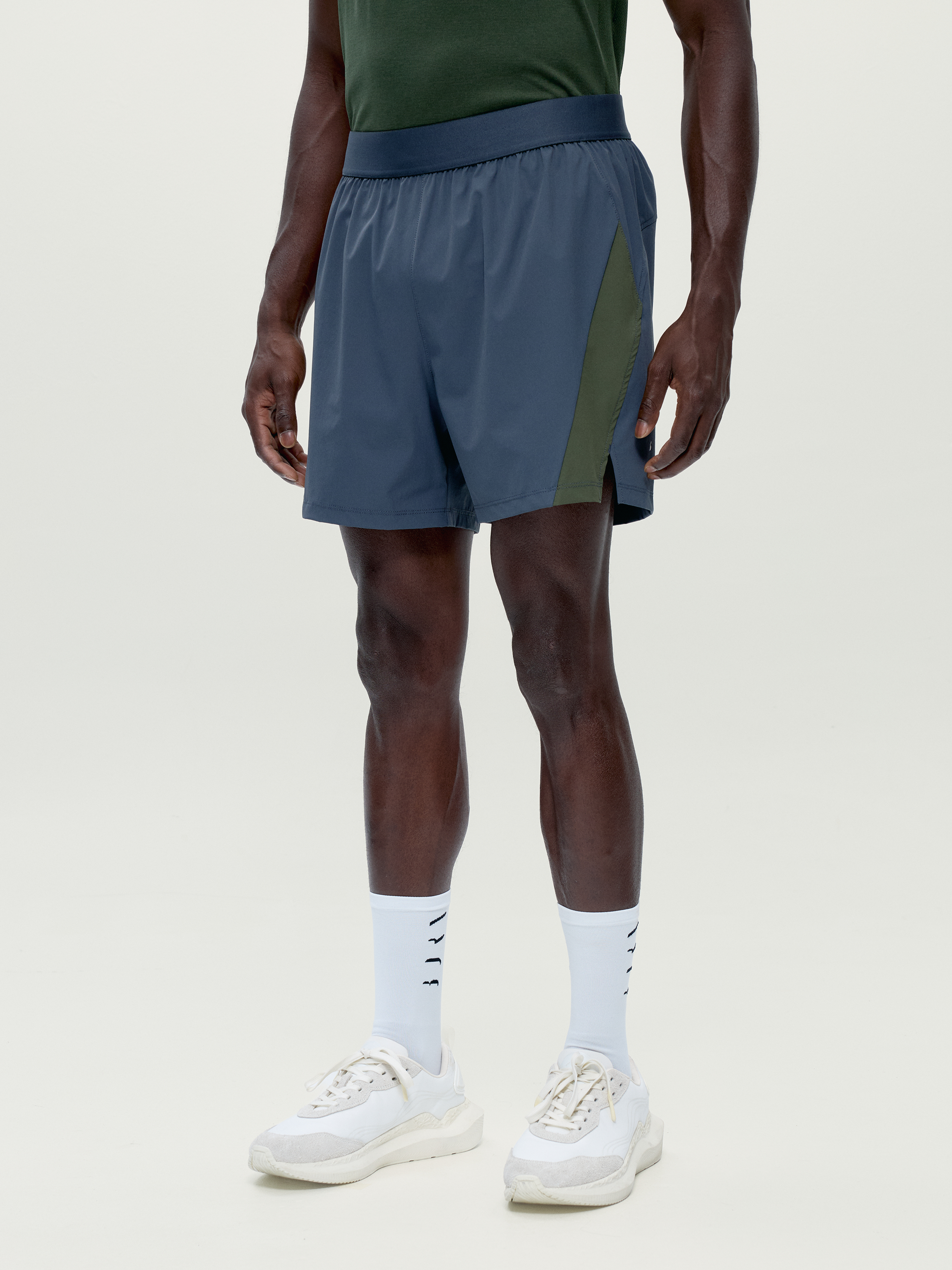 Short de sport homme Torque Avec poches fermeture éclair, BORN