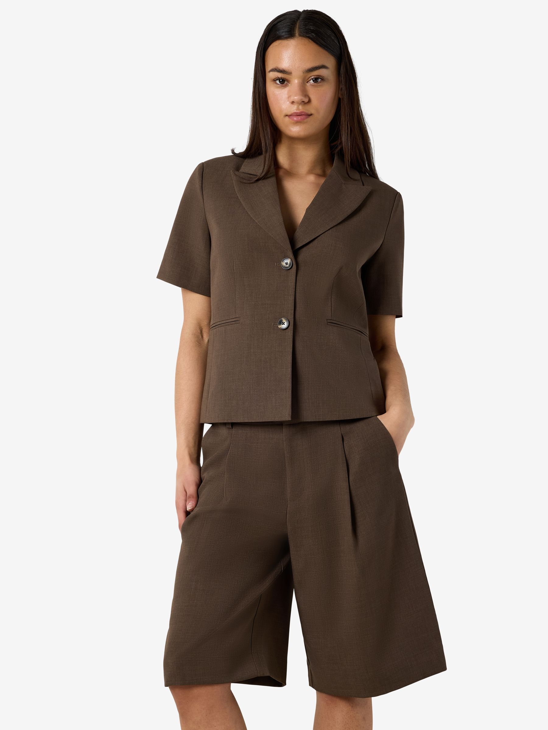 Blazer, NOISY MAY