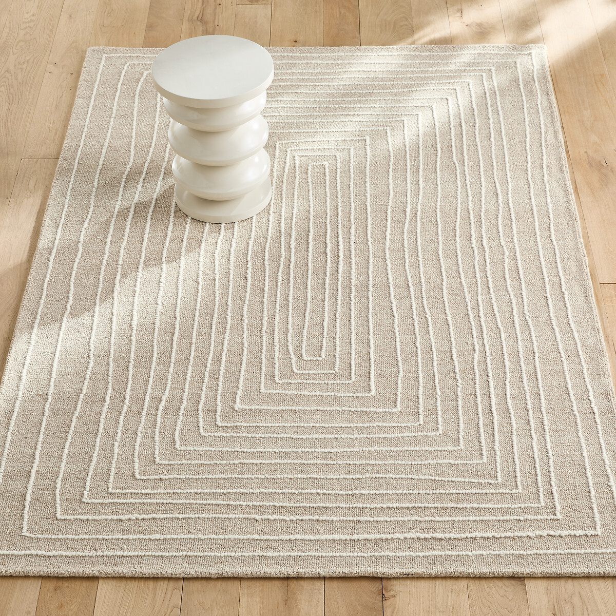Tapis tufté main, en laine brodée, Ikar, AM.PM