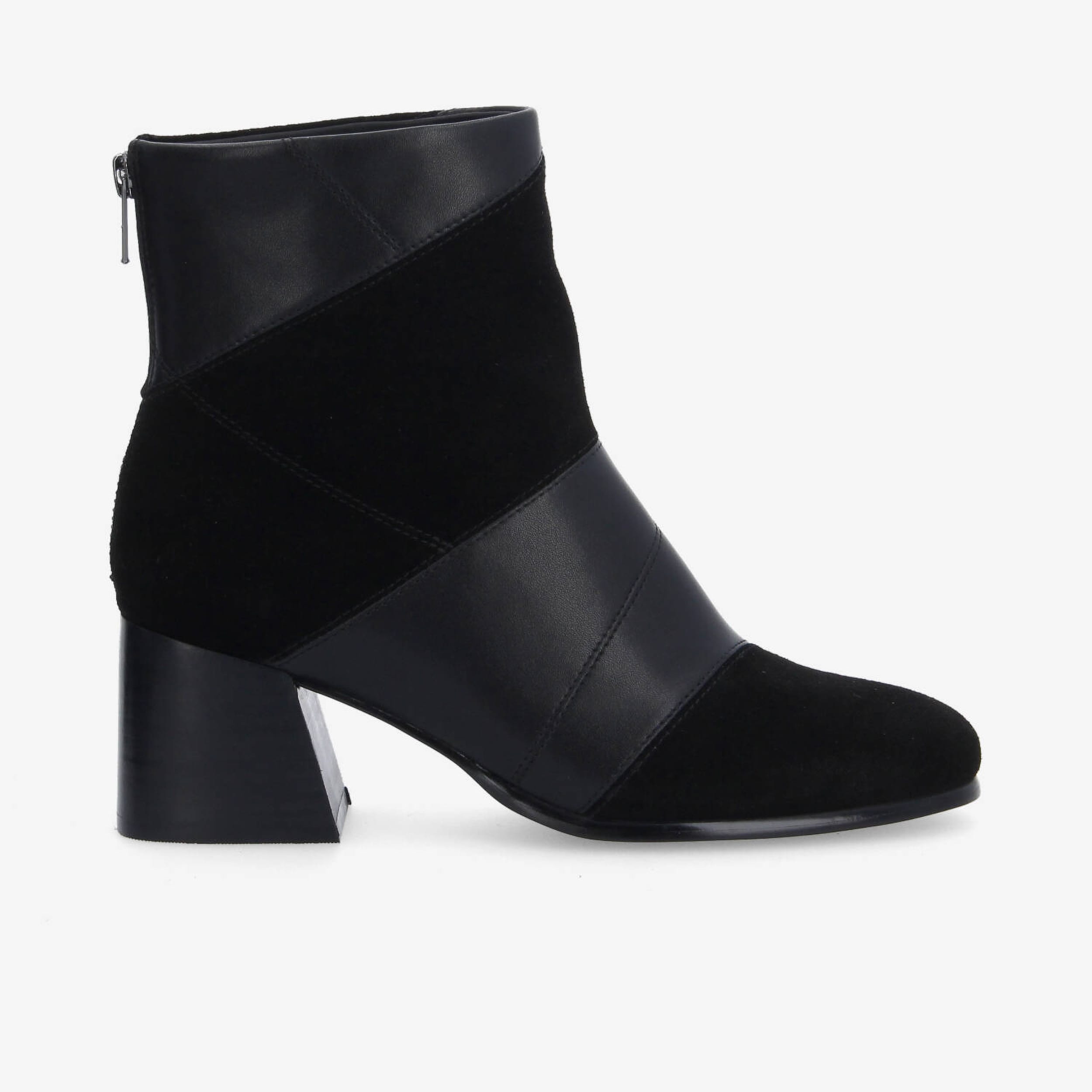 Skara Patch Boots - Noir, SCHMOOVE