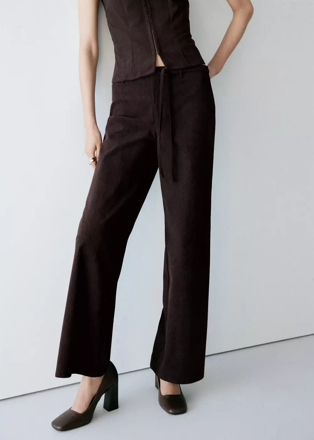 Pantalon en velours côtelé avec cordon de serrage, MANGO