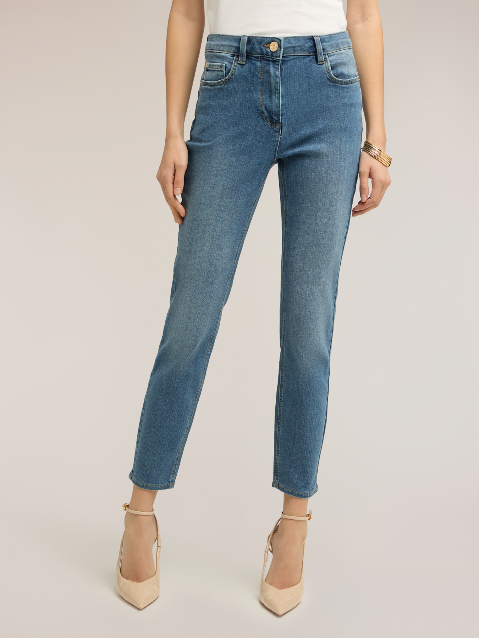 Jean skinny push-up Gisele, MOTIVI