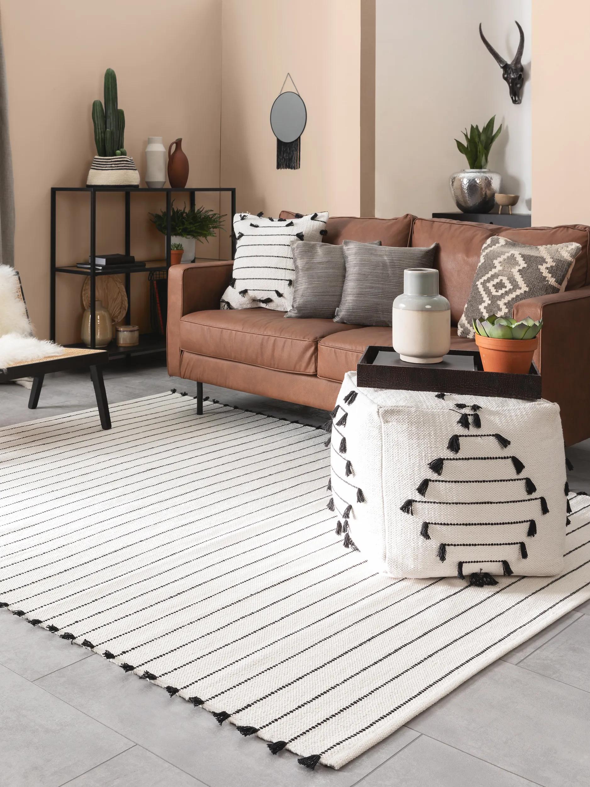 Tapis en coton tissé main BO, BENUTA 