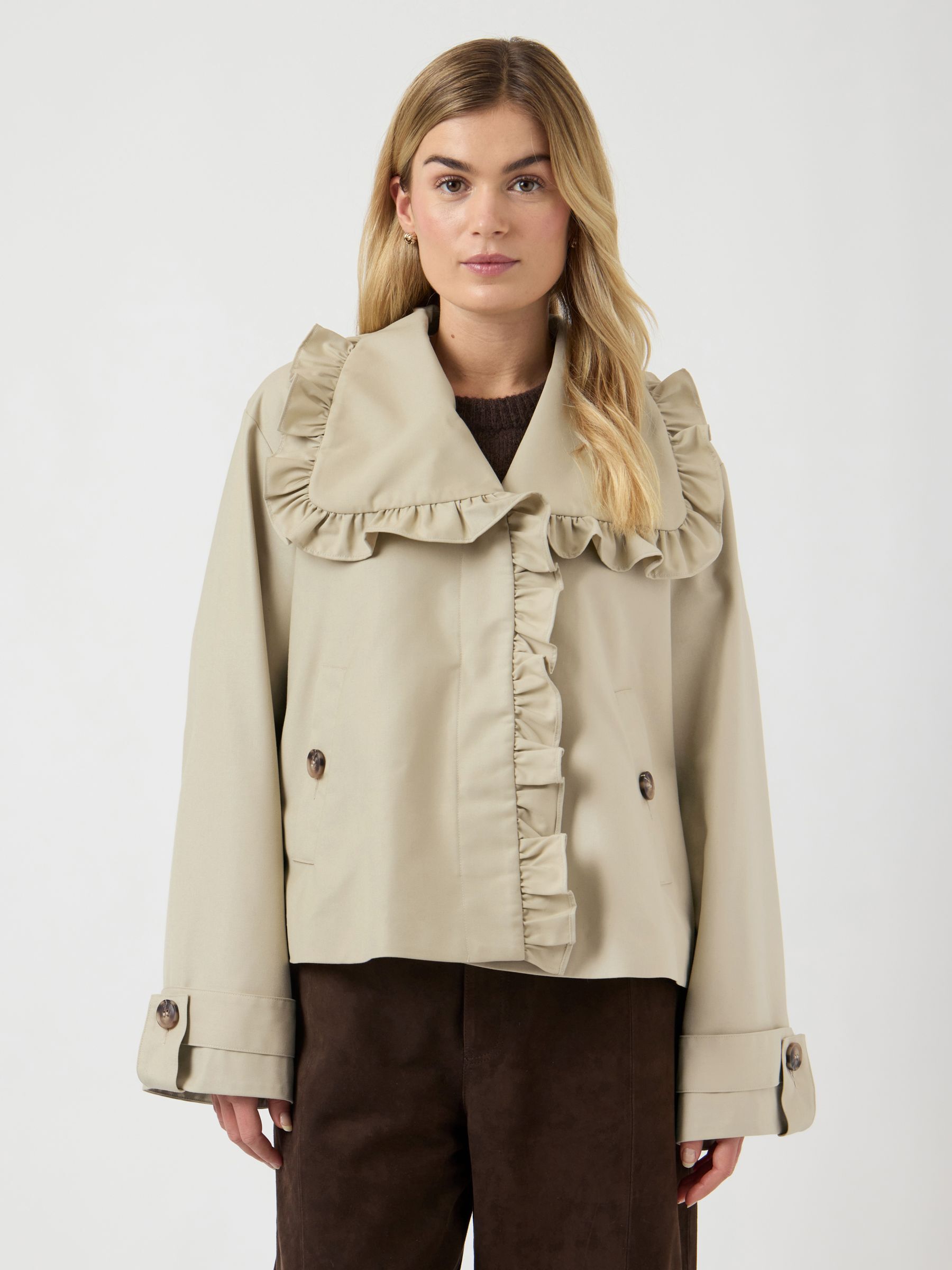 Trench, YAS