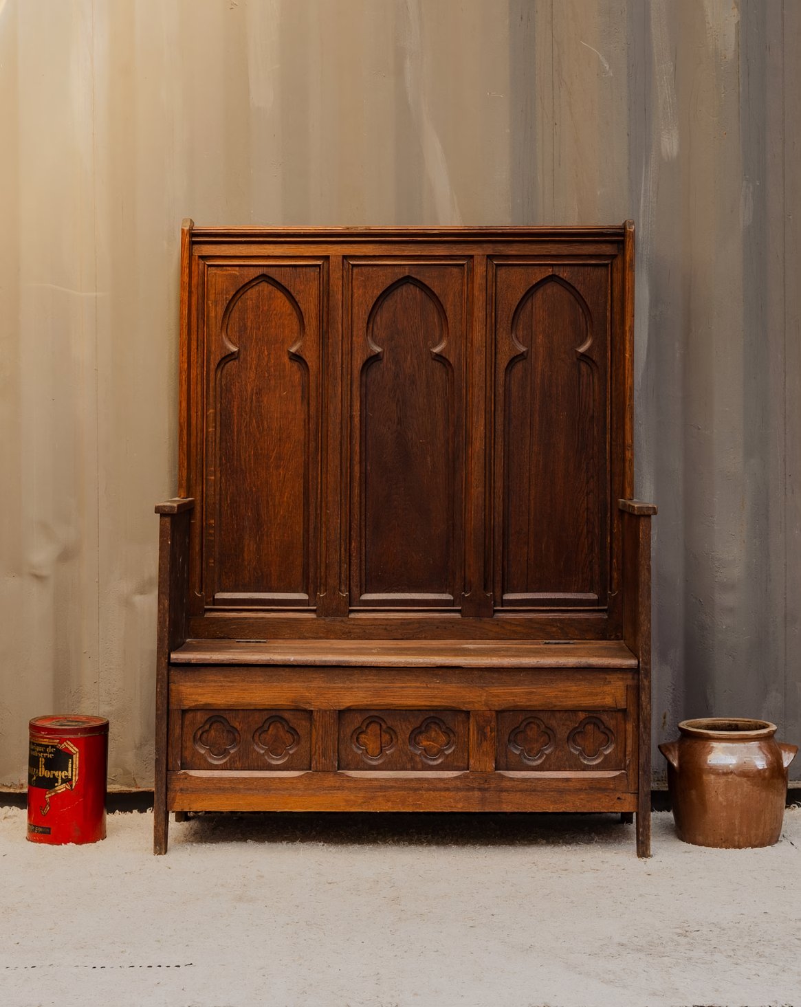Banc d'église en bois Antoine N°497 - Bon état, DEBONGOUT