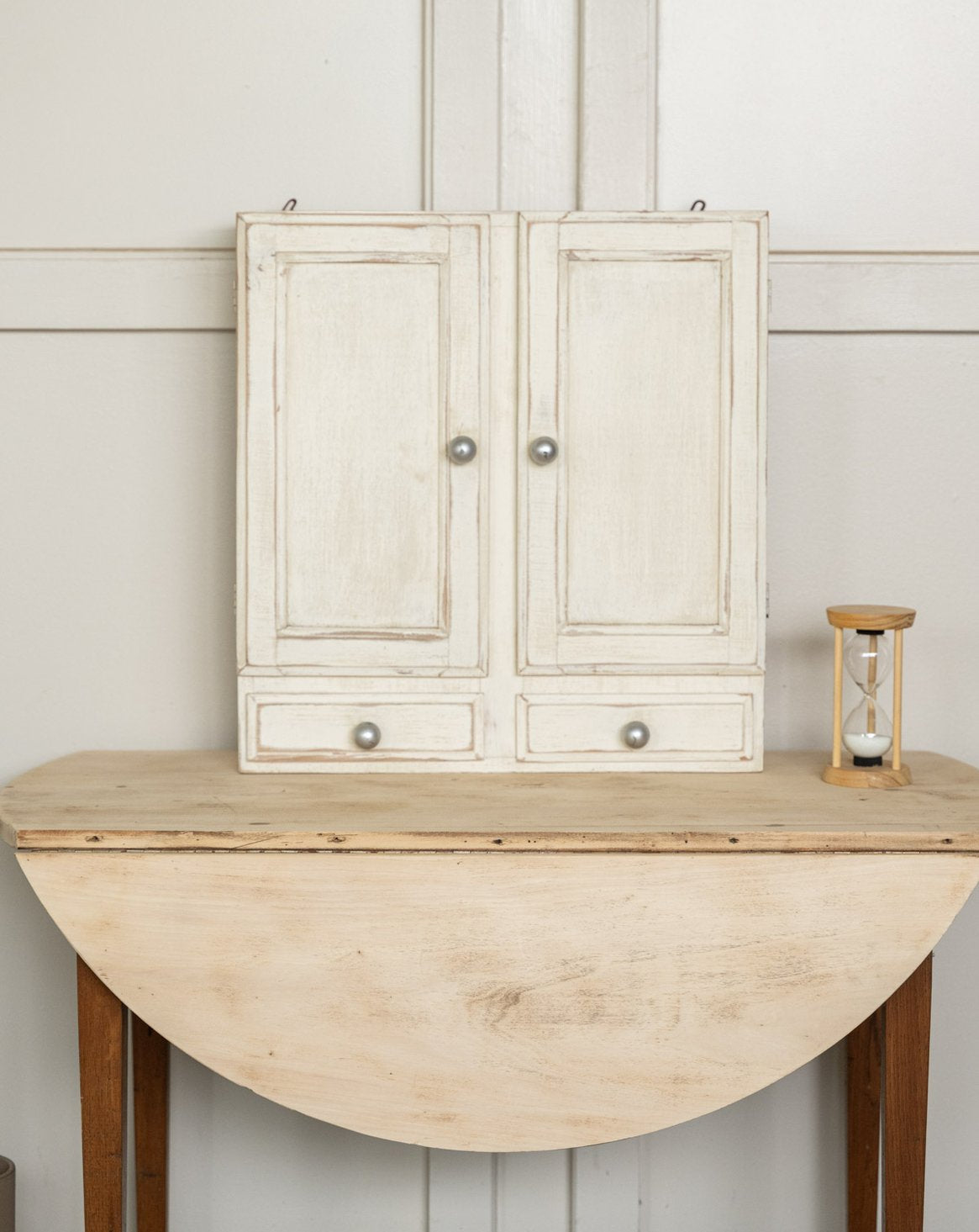 Armoire à pharmacie en bois Gaëlle N°1569 - Bon état, DEBONGOUT