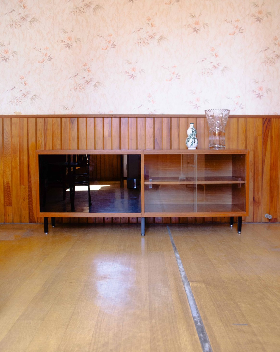 Enfilade vitrée en teck Margaret N°513 - Bon état, DEBONGOUT