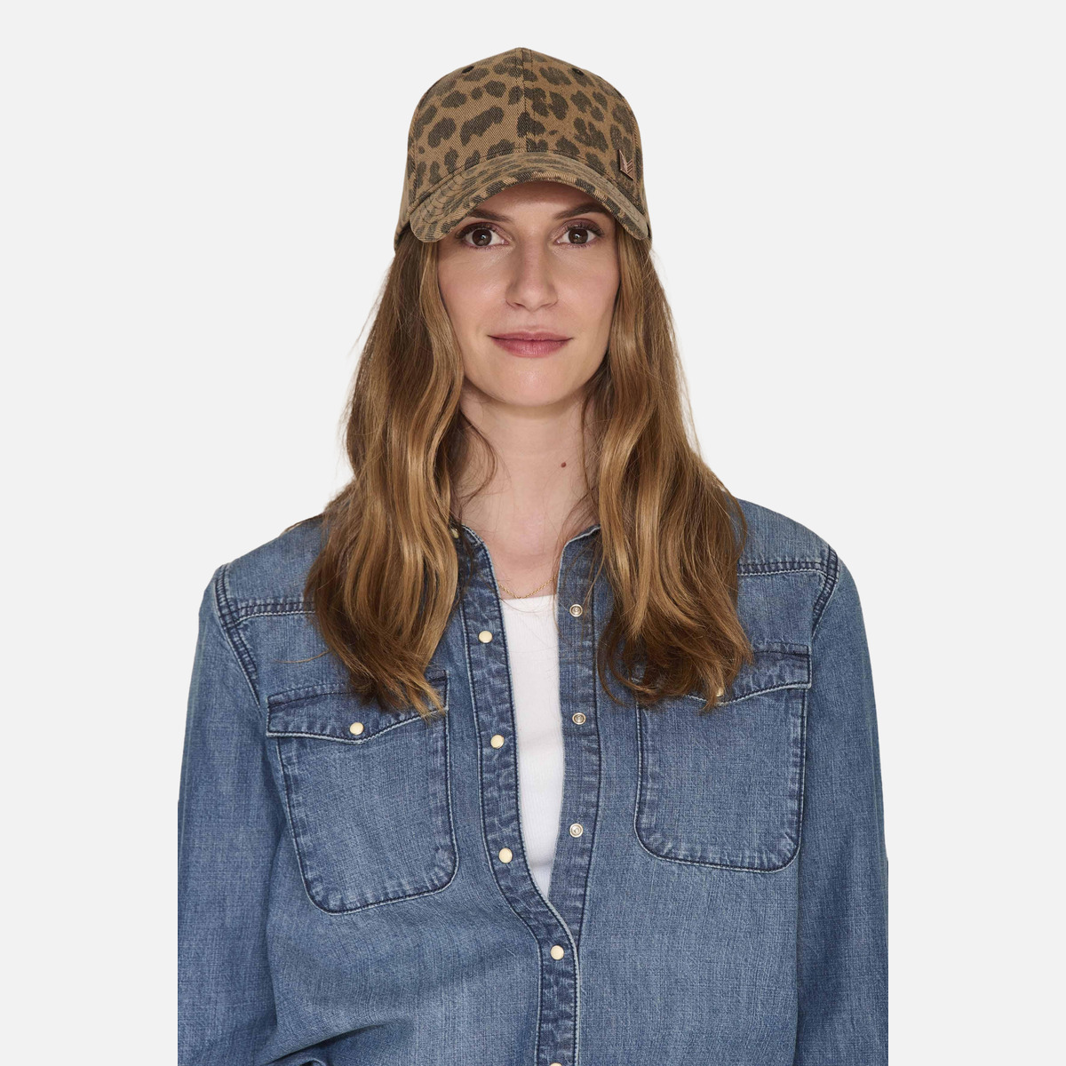 Chapeau ELZIO, MKT STUDIO