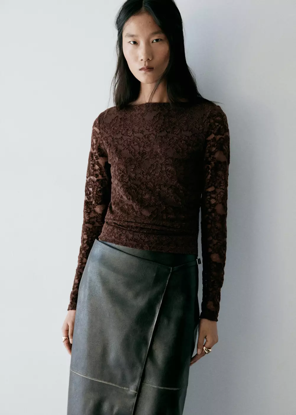 Top dentelle en velours, MANGO