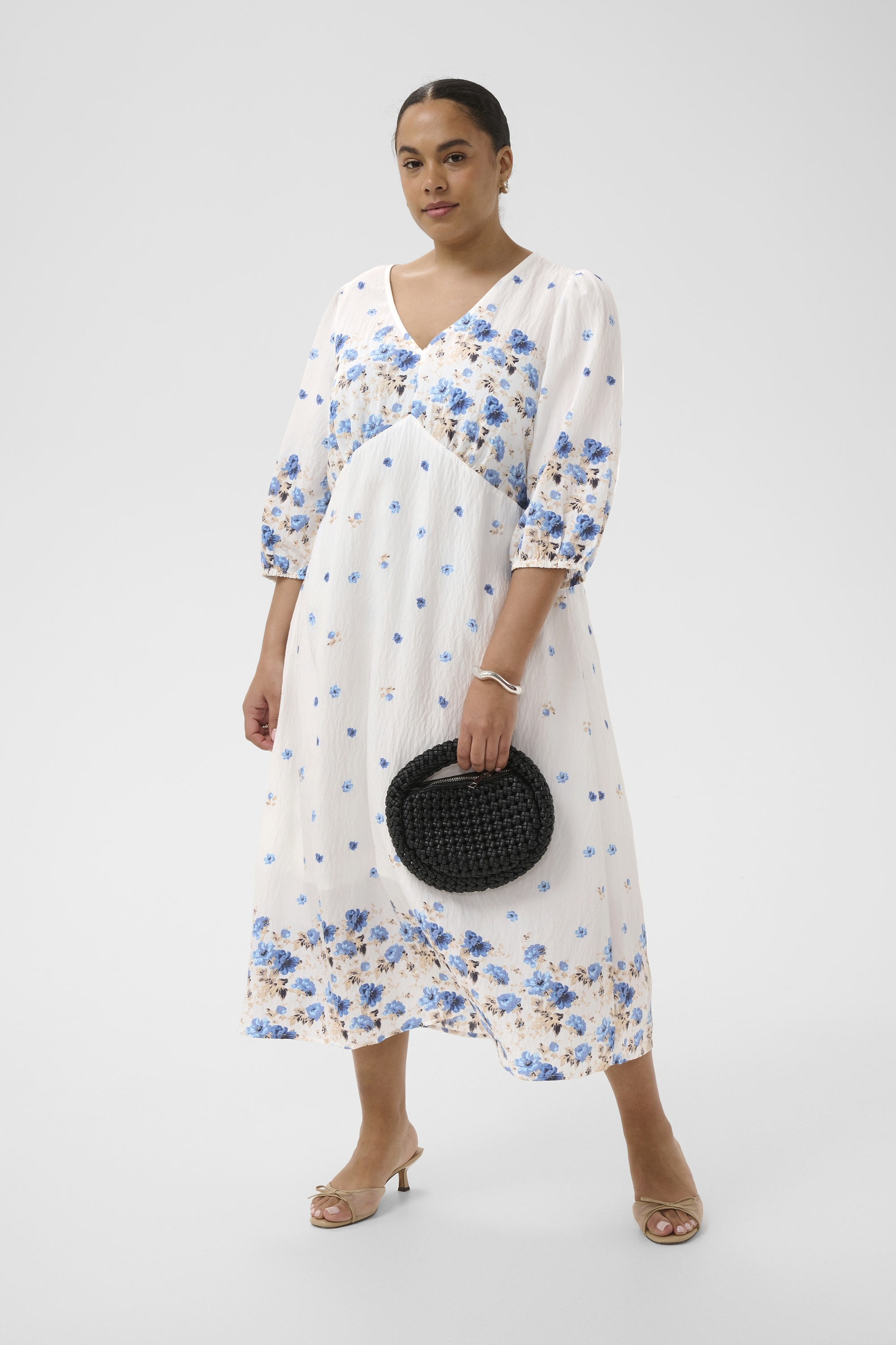 Robe, KAFFE CURVE