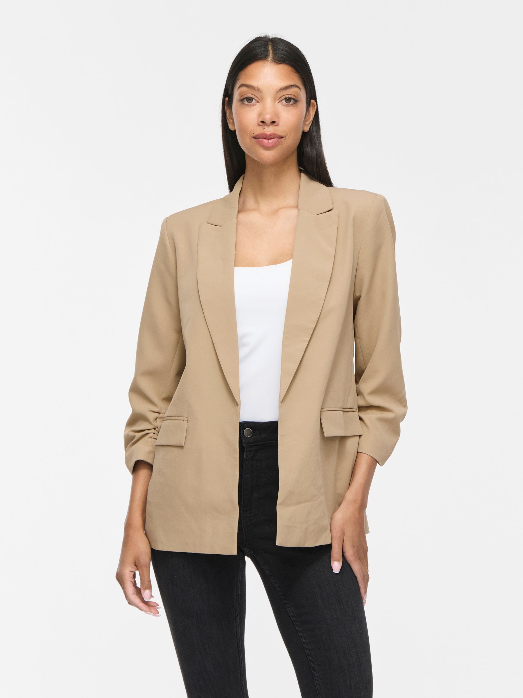 Blazer, VILA