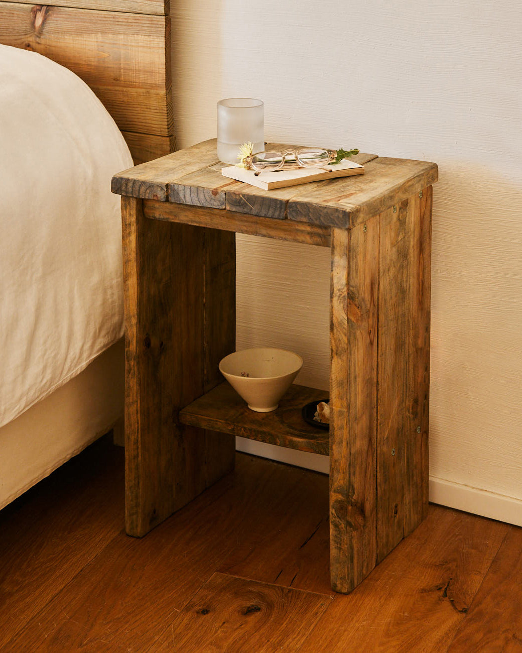 Table de chevet de bois - KALENDA, HANNUN