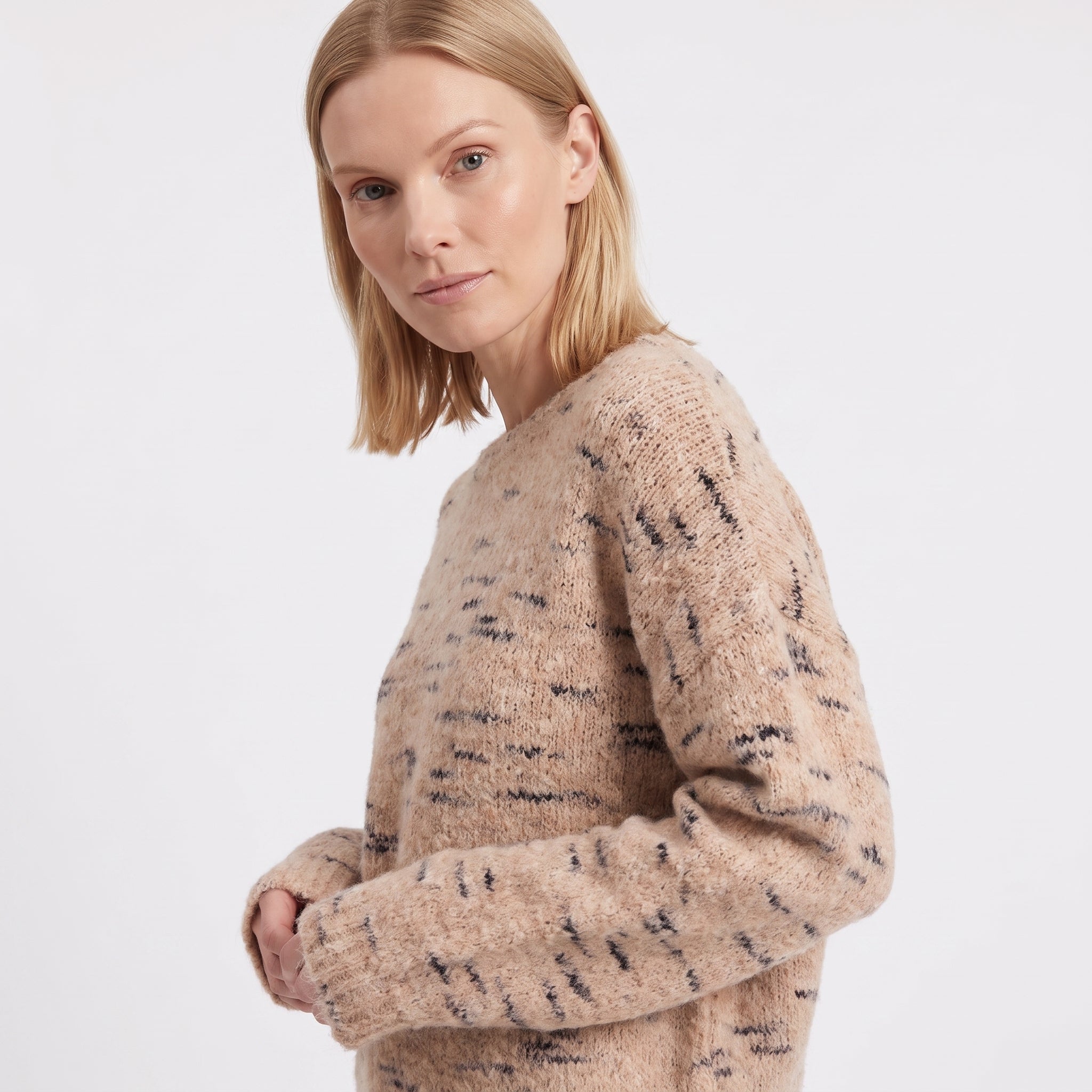 Pull dos plongeant col rond manches longues FLIANE, ARTLOVE