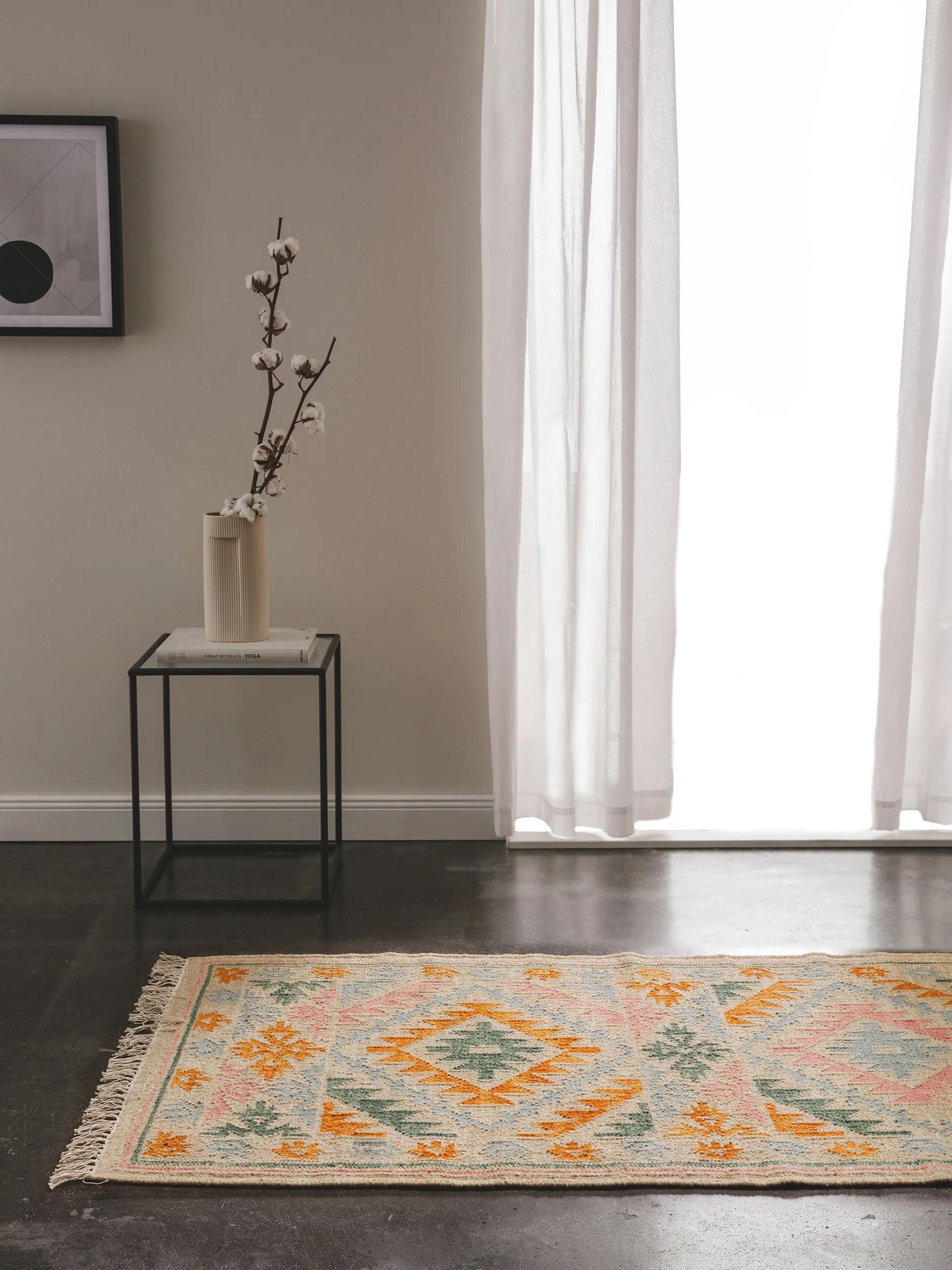 Tapis kilim tissé main ZOHRA, BENUTA 