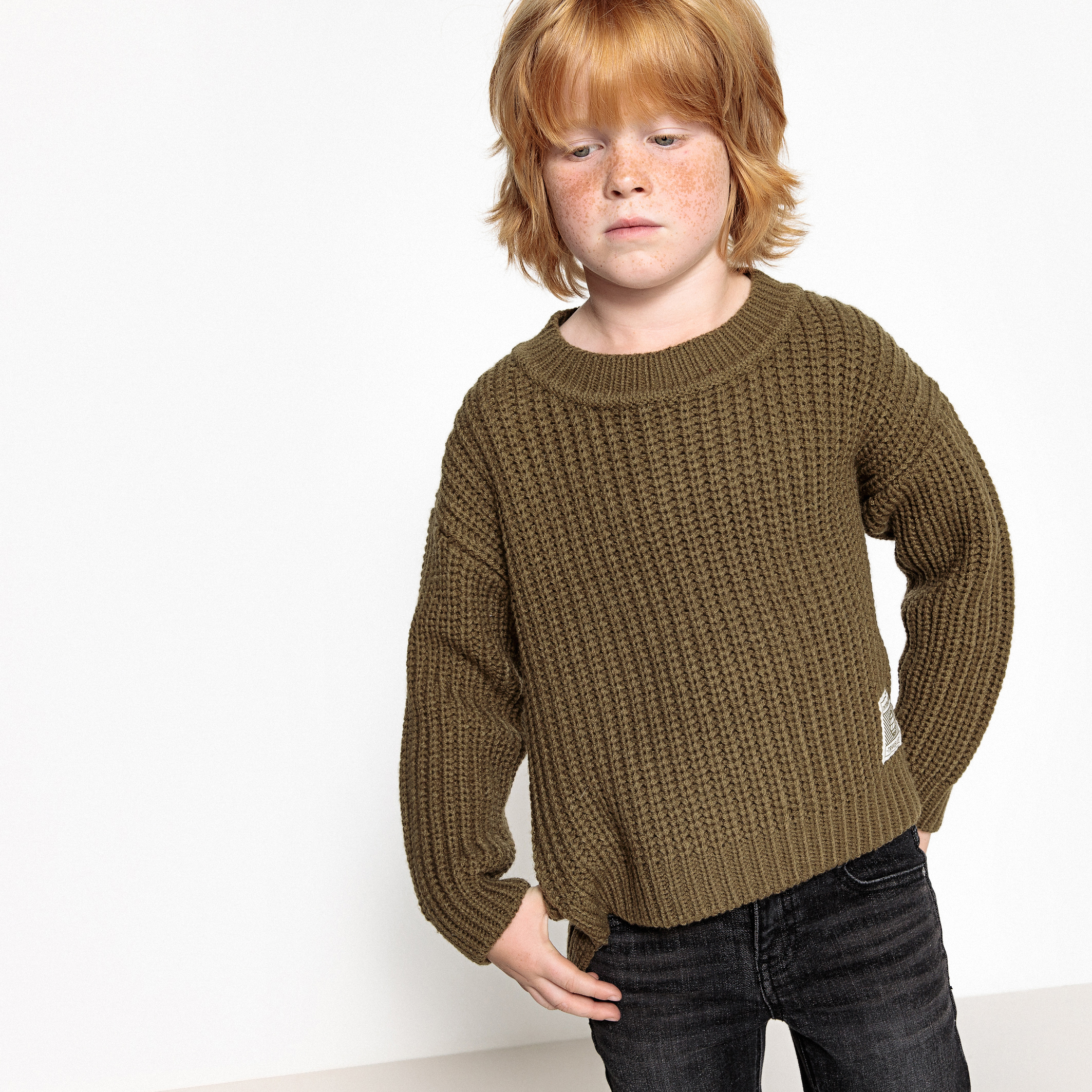 Стильный свитер для мальчика