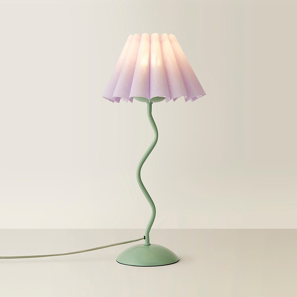 Winnie Wiggle Metal Table Lamp with Pleated Scallop Shade, SO'HOME