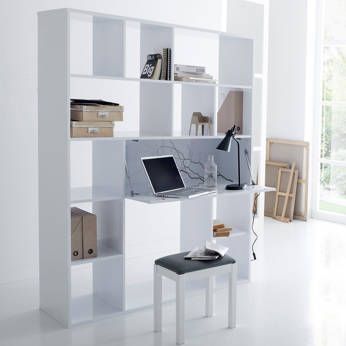Bibliothèque avec tiroirs et bureau rabattable integré