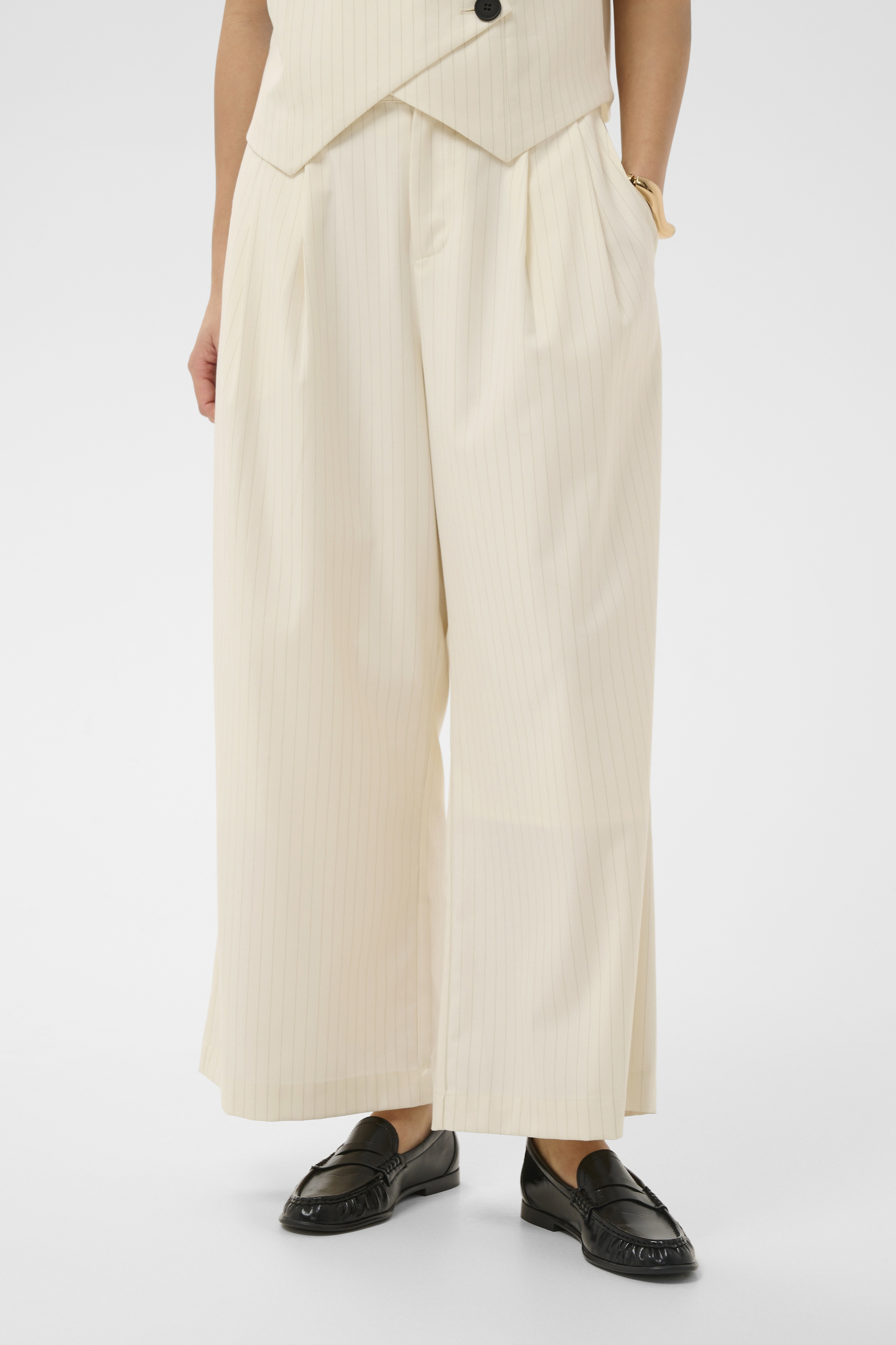 Pantalon casual, CULTURE