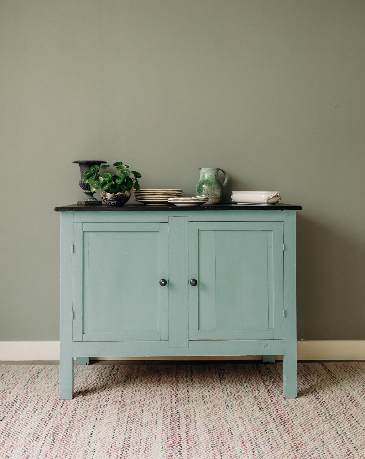 Buffet en bois bleu clair Gilbert N°814 - Bon état, DEBONGOUT