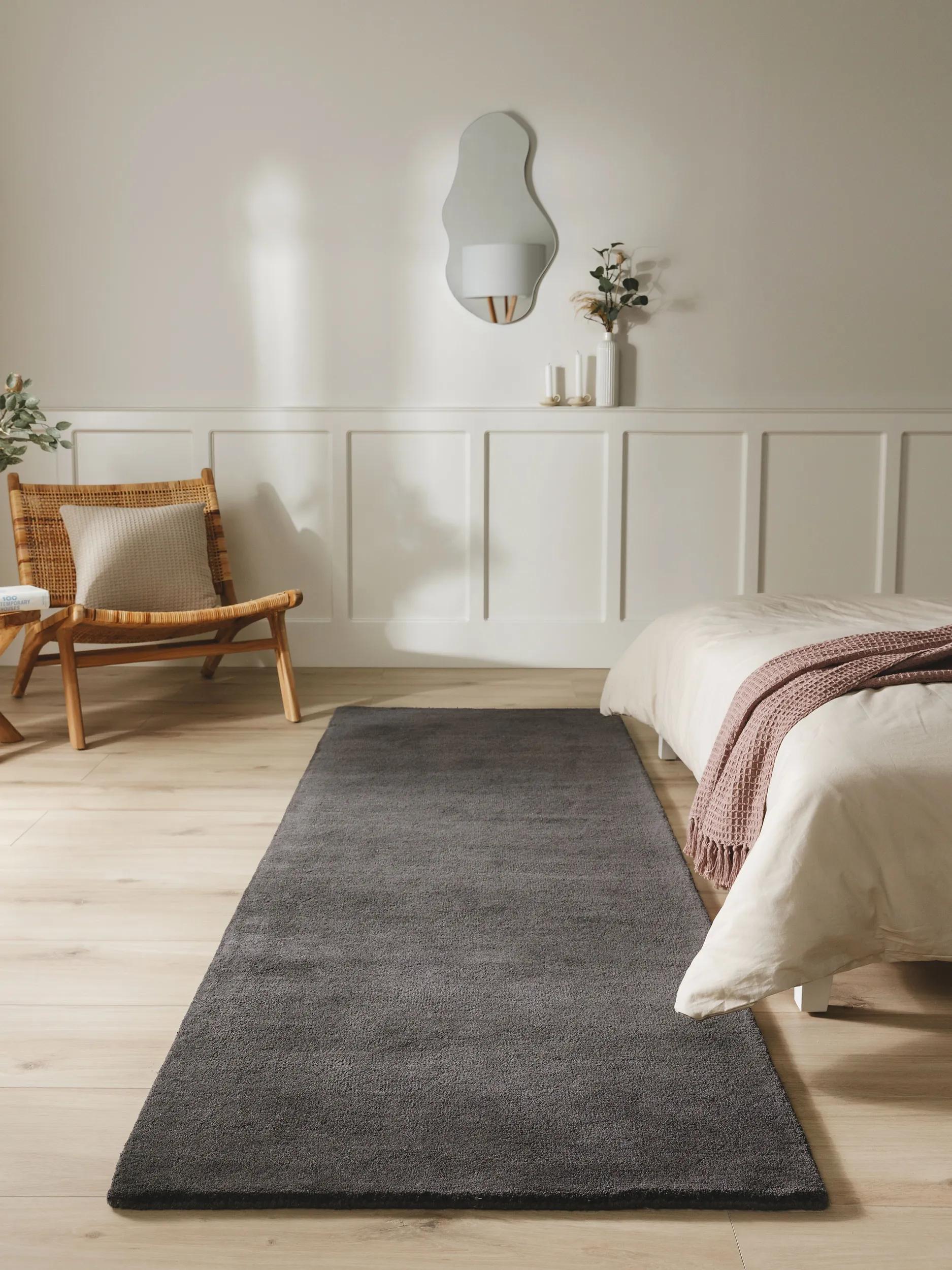 Tapis de couloir en laine tufté main BENT, BENUTA 