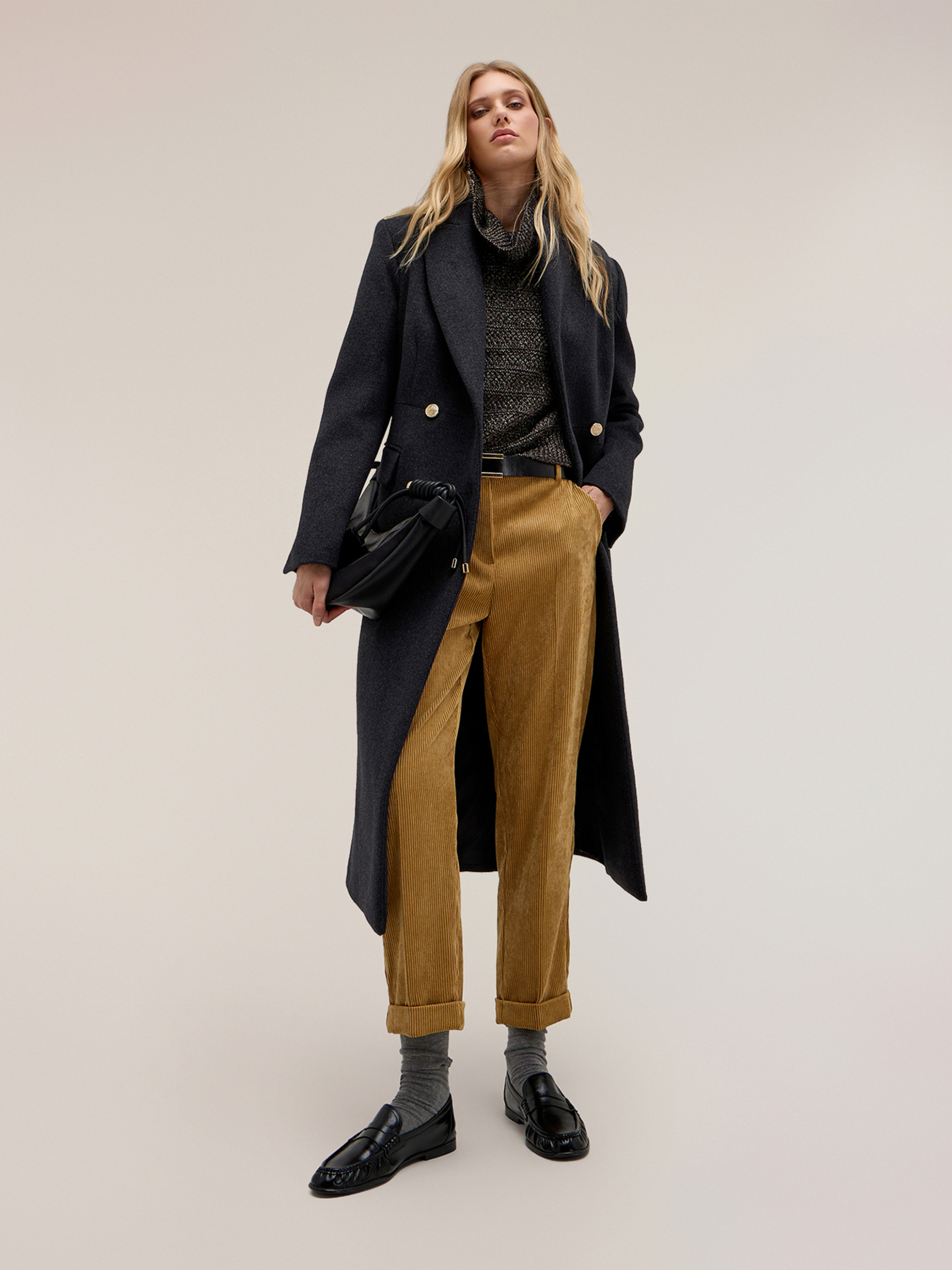 Pantalon à revers, MOTIVI