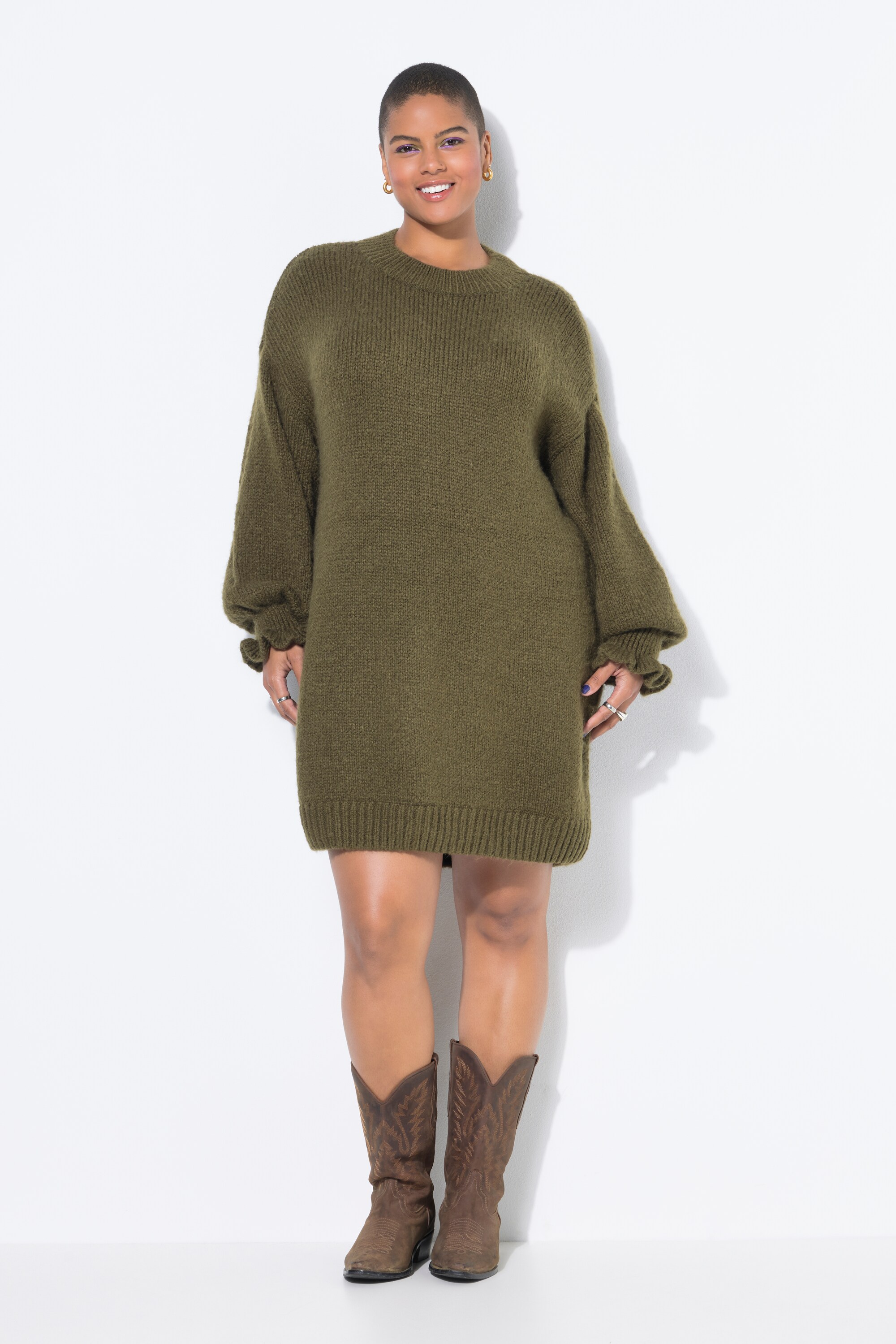 Robe en maille oversize. Manches ruchées, STUDIO UNTOLD